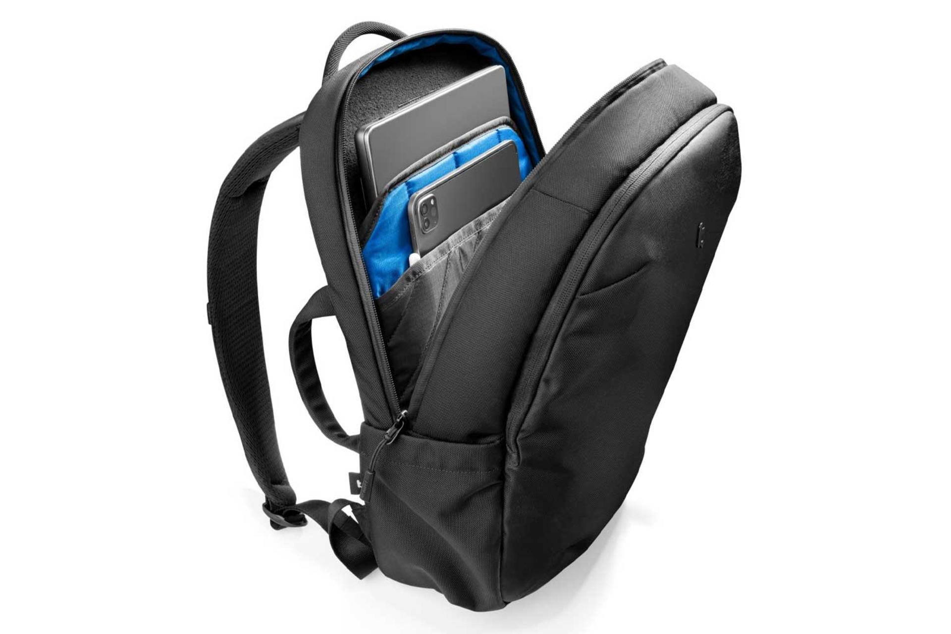 نمای کنار کوله پشتی لپ تاپ تام تاک UrbanEX-T65 مناسب 15.6 اینچ همراه با کیف Light-T12