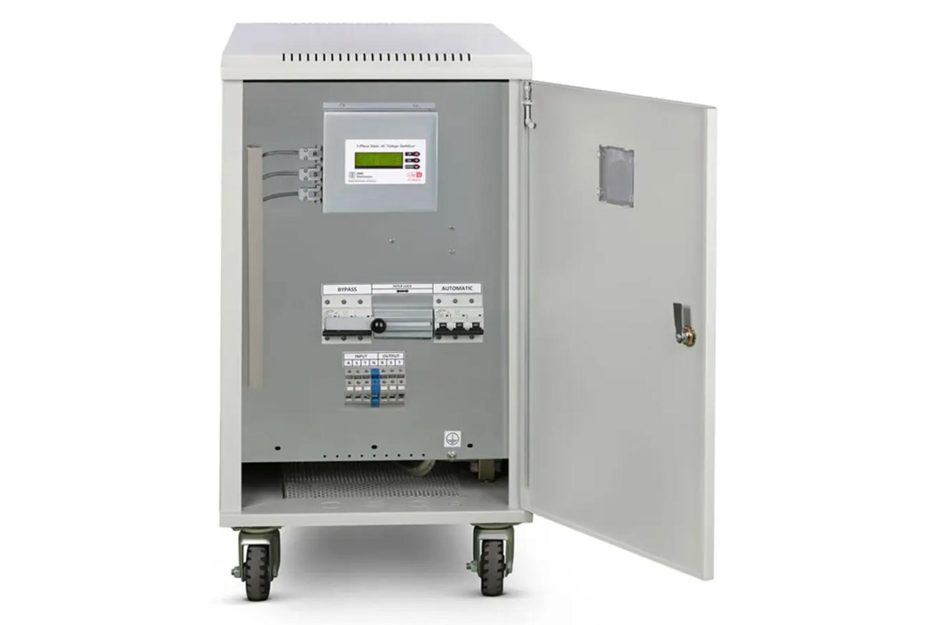 نمای داخل استابلایزر پرنیک مدل 3XI-60KVA