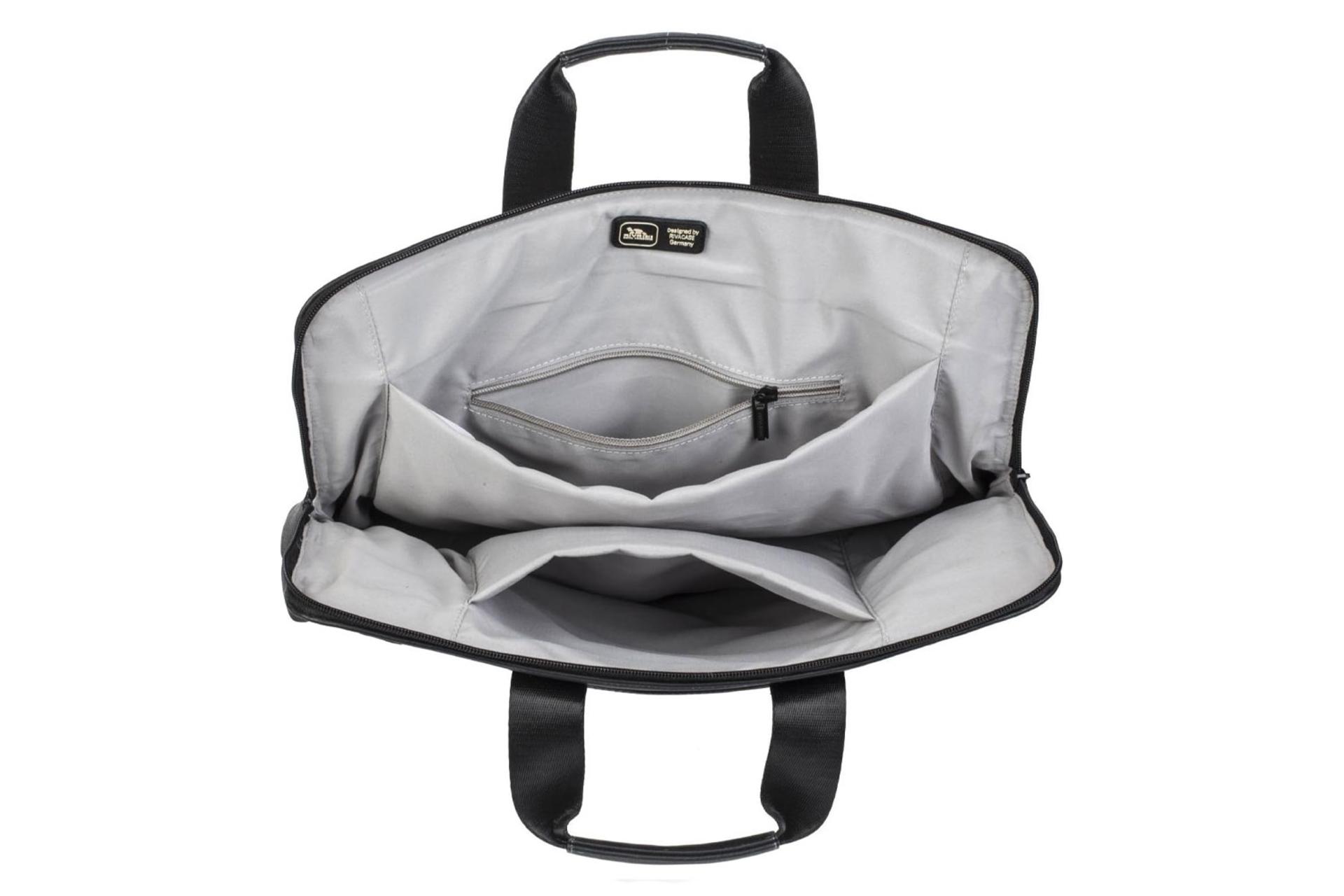 نمای داخل کیف لپ تاپ ریوا کیس 8930 مناسب 15.6 اینچ