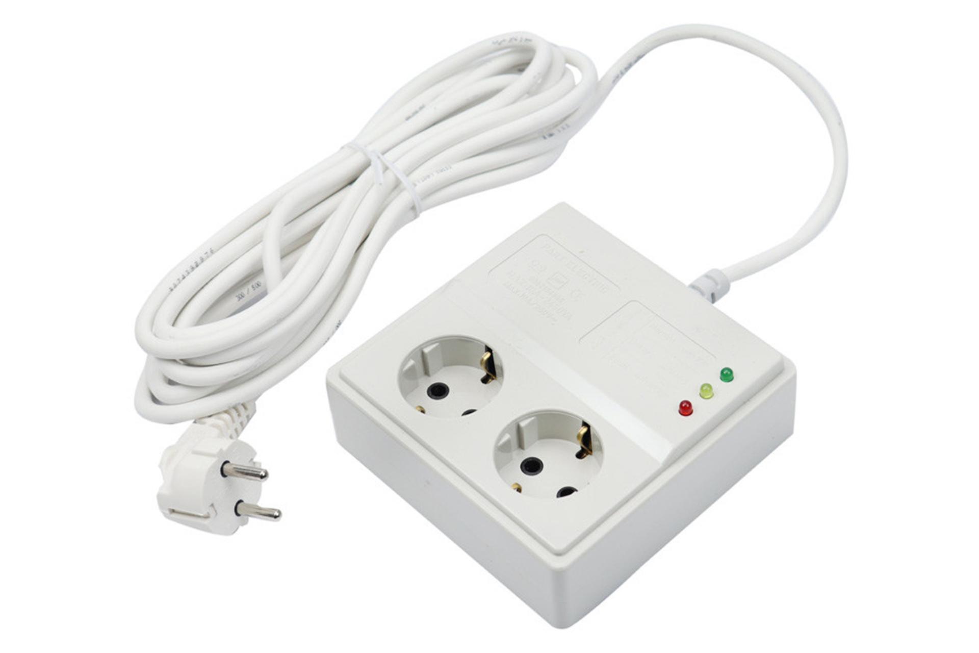 محافظ ولتاژ پارت الکتریک مدل PE904 رنگ سفید