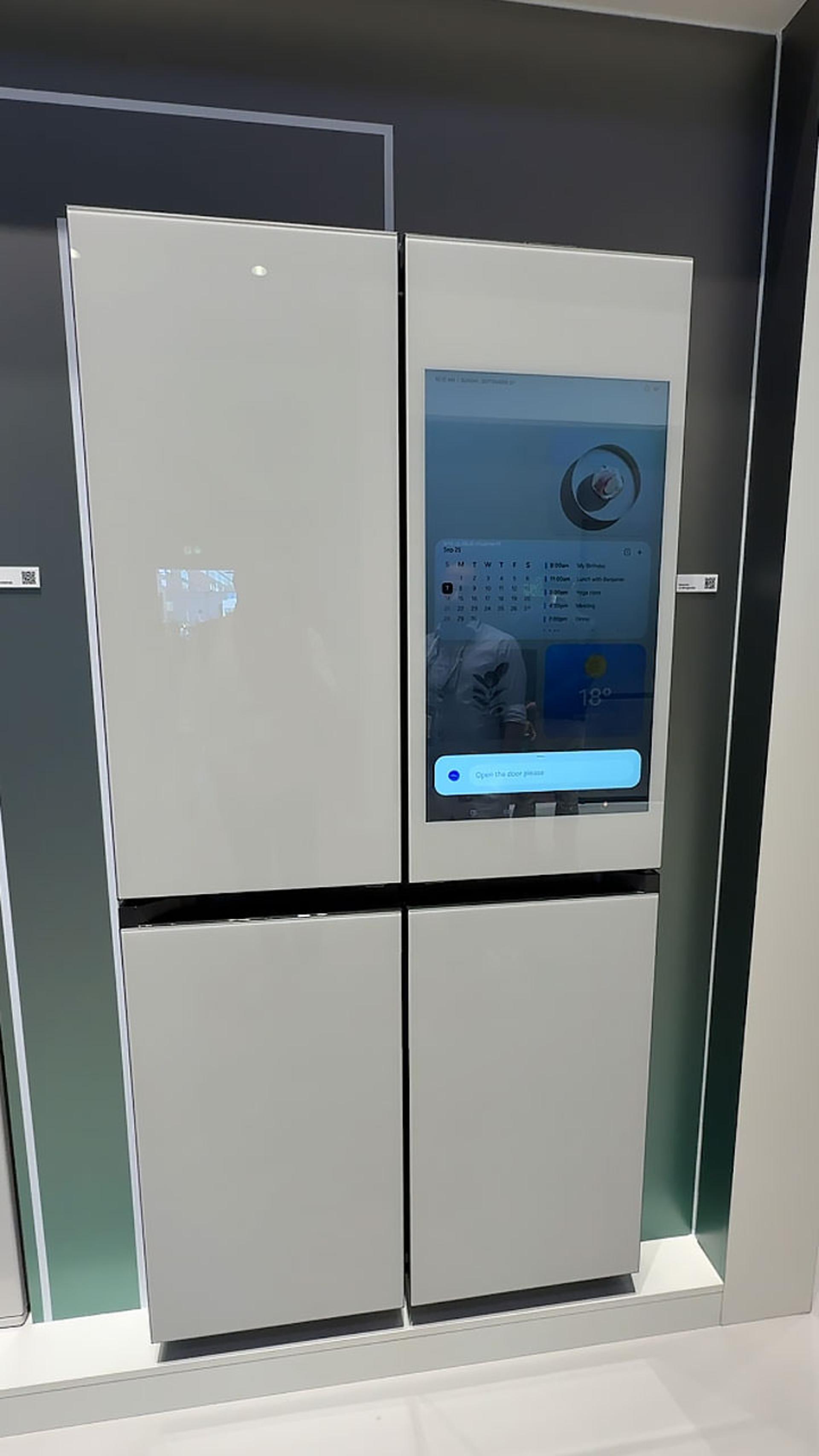 یخچال هوشمند سامسونگ با دستیار مجازی