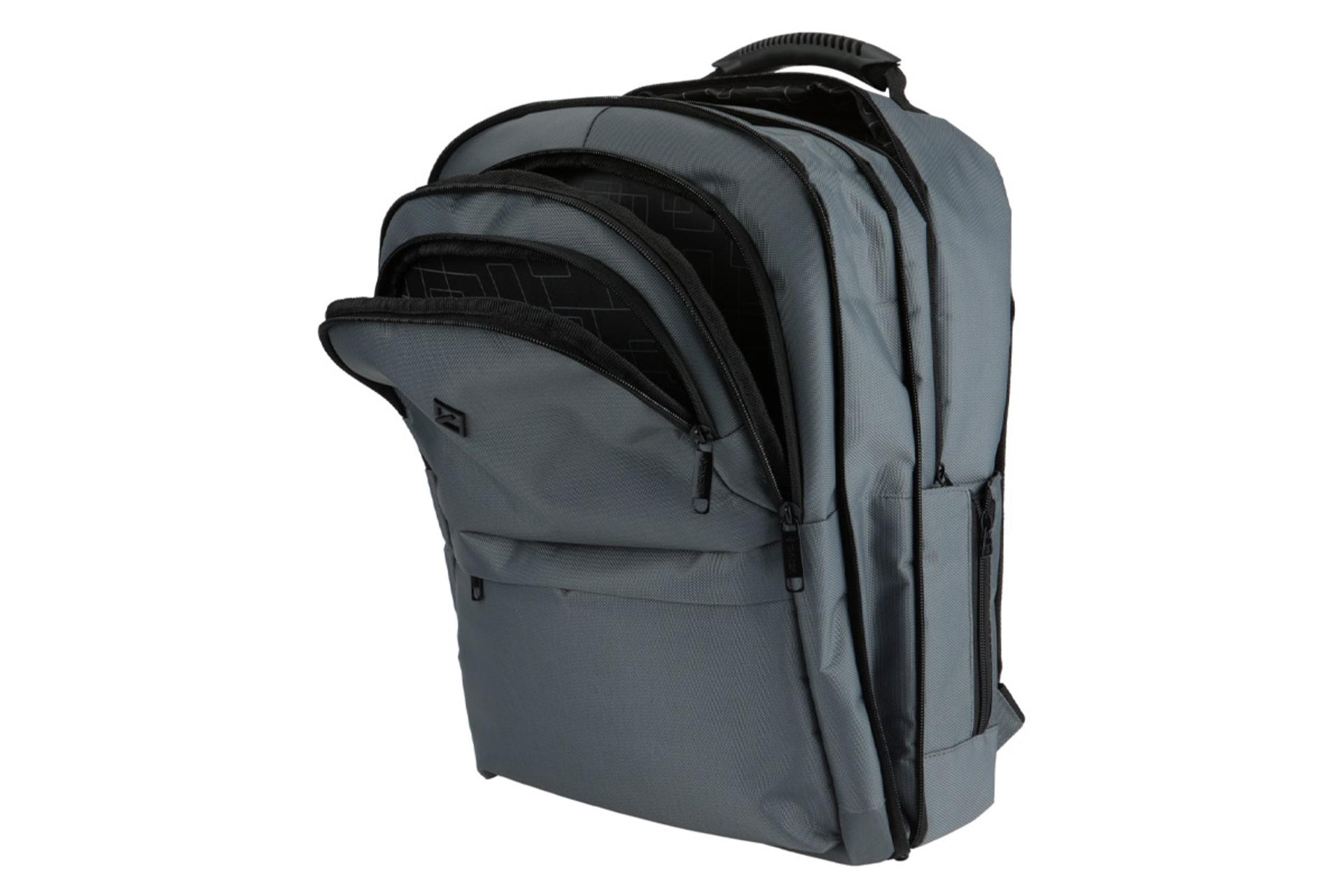 نمای داخل کیف لپ تاپ کوله پشتی لپ تاپ تنسر 01128 مناسب 15.6 اینچ