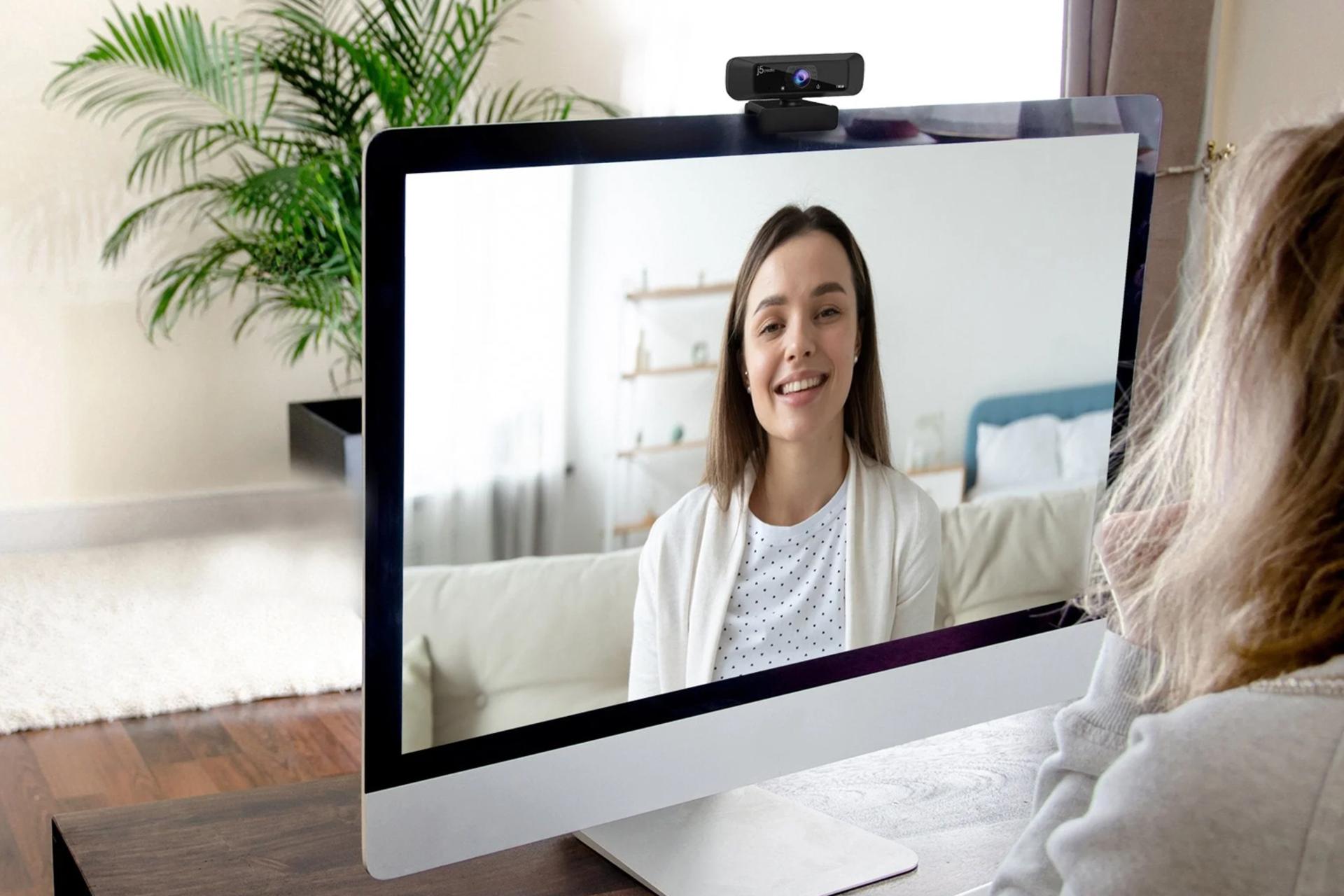 وب کم جی فایو کریت JVCU100