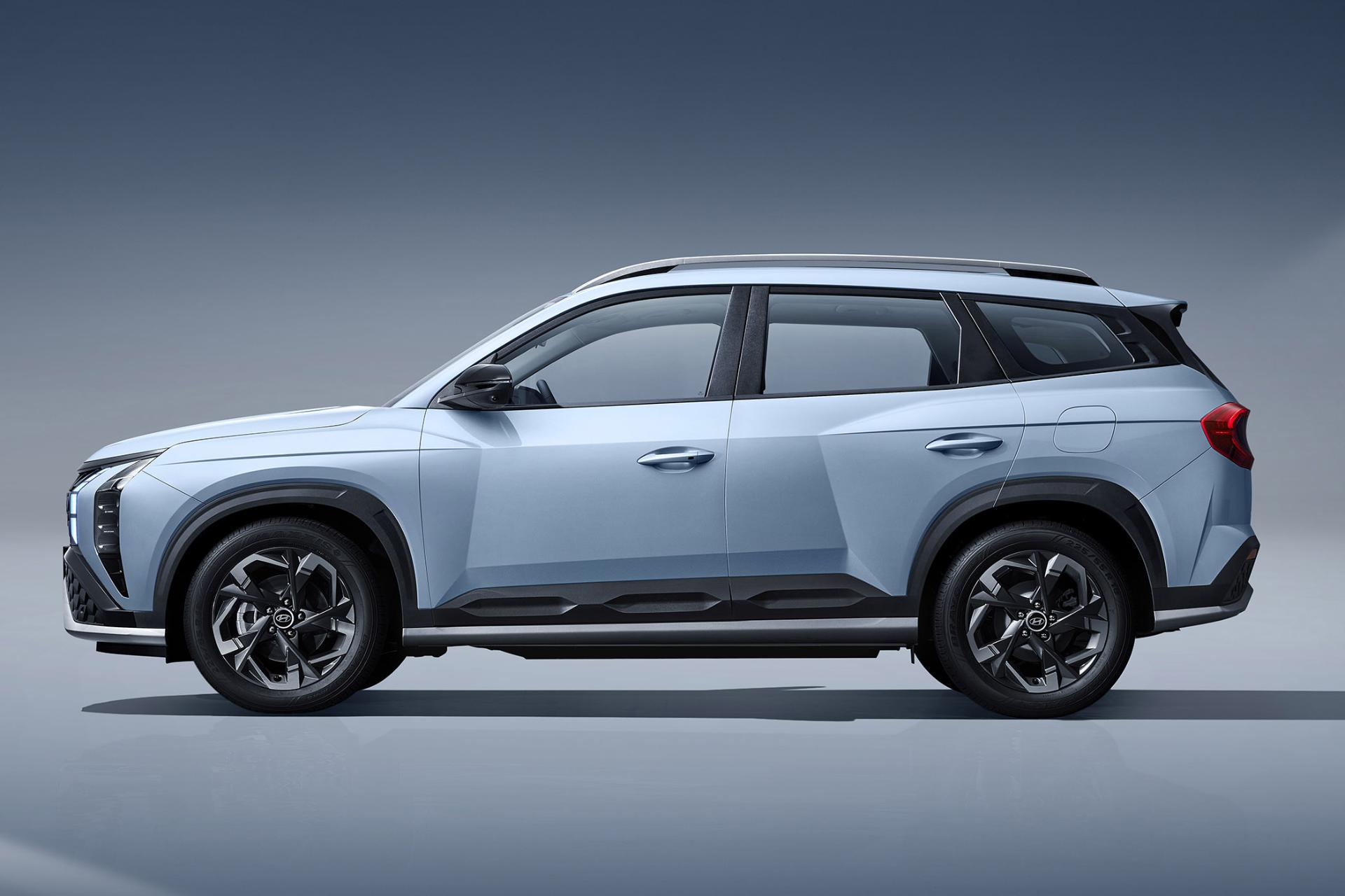 خودرو هیوندای موفاسا Hyundai Mufasa نمای جانبی
