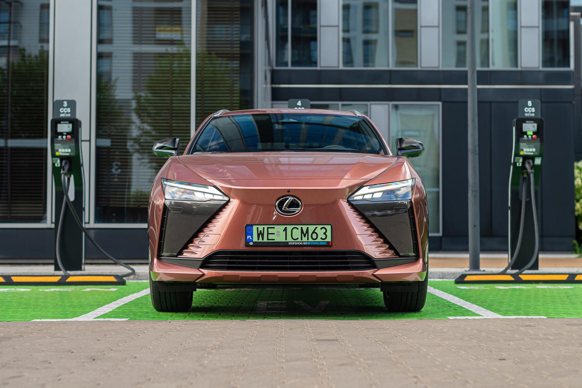 خودرو لکسوس Lexus RZ 300e نمای جلو