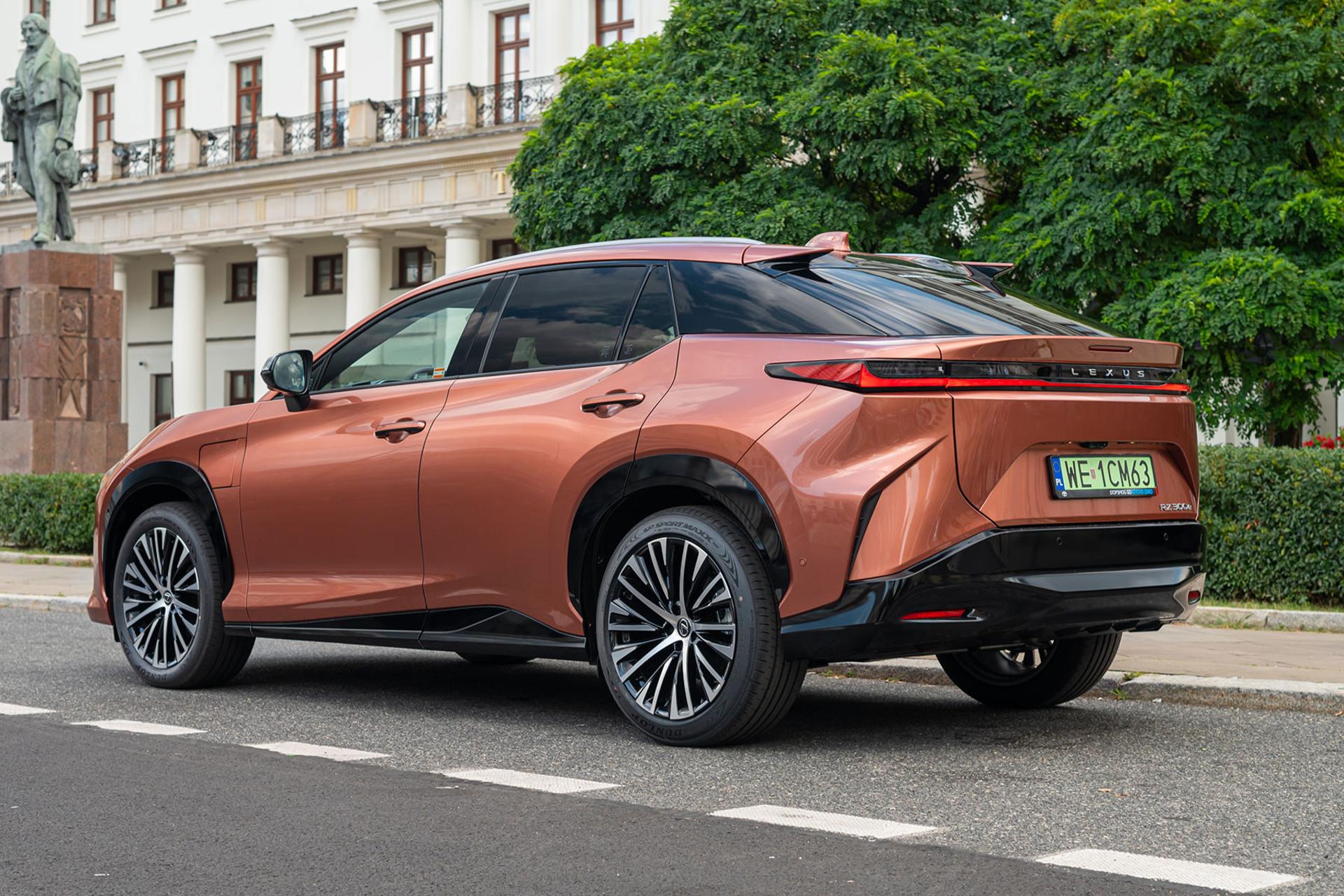 خودرو لکسوس Lexus RZ 300e نمای پشت