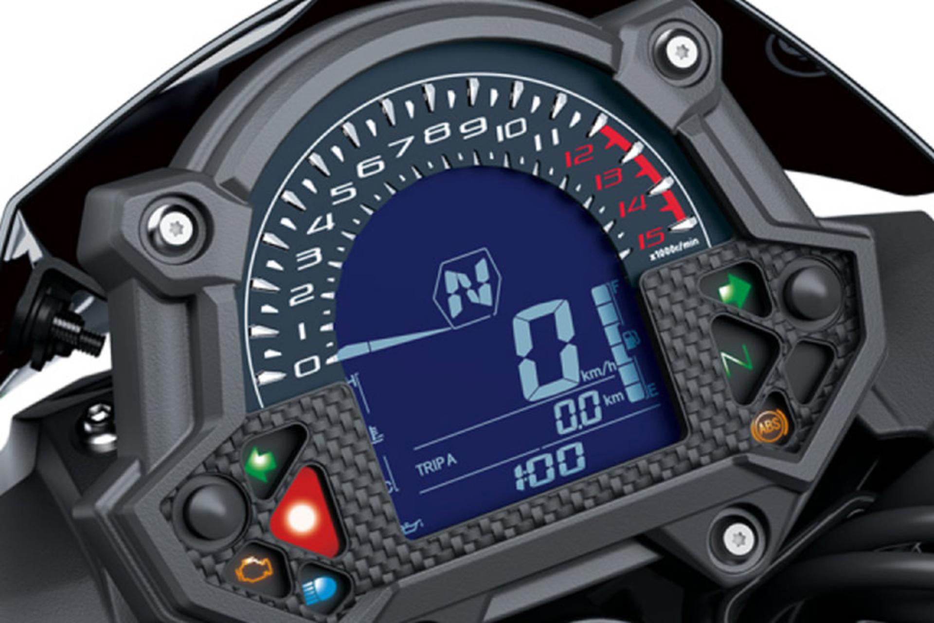 موتورسیکلت کاوازاکی Kawasaki Z 248 N نمای سرعت سنج و کیلومترشمار