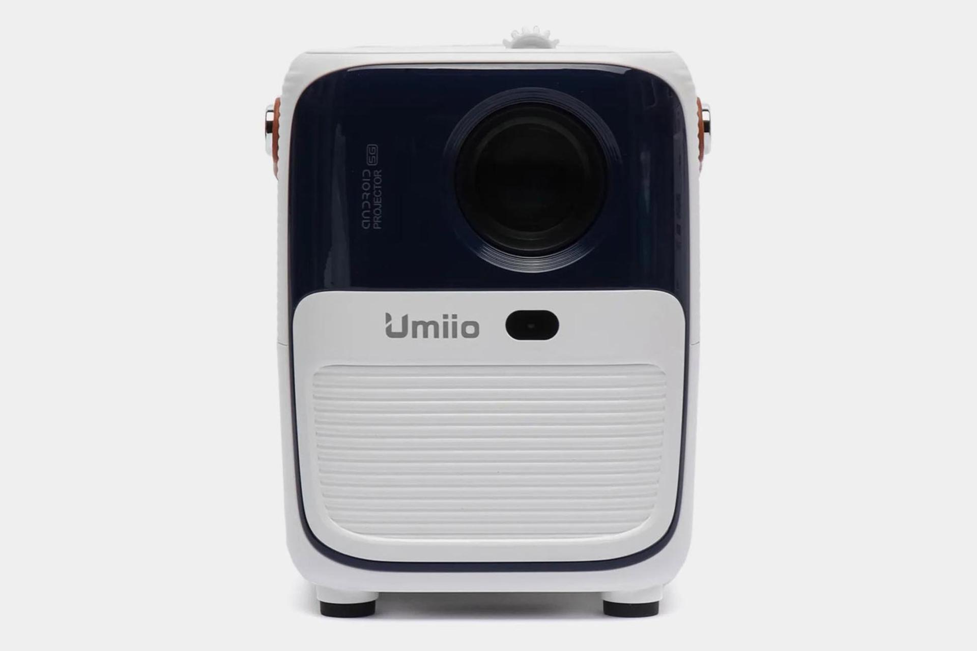 ویدیو پروژکتور یومیو Q2 نمای روبرو