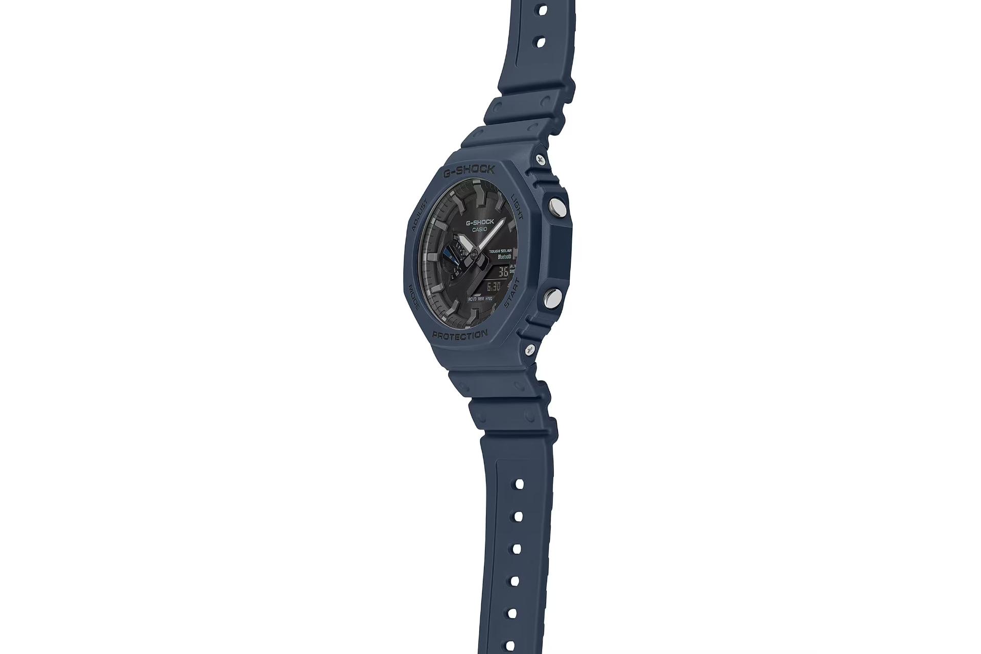 نمای جانبی ساعت مچی مردانه کاسیو Casio G-SHOCK GA-B2100-2A