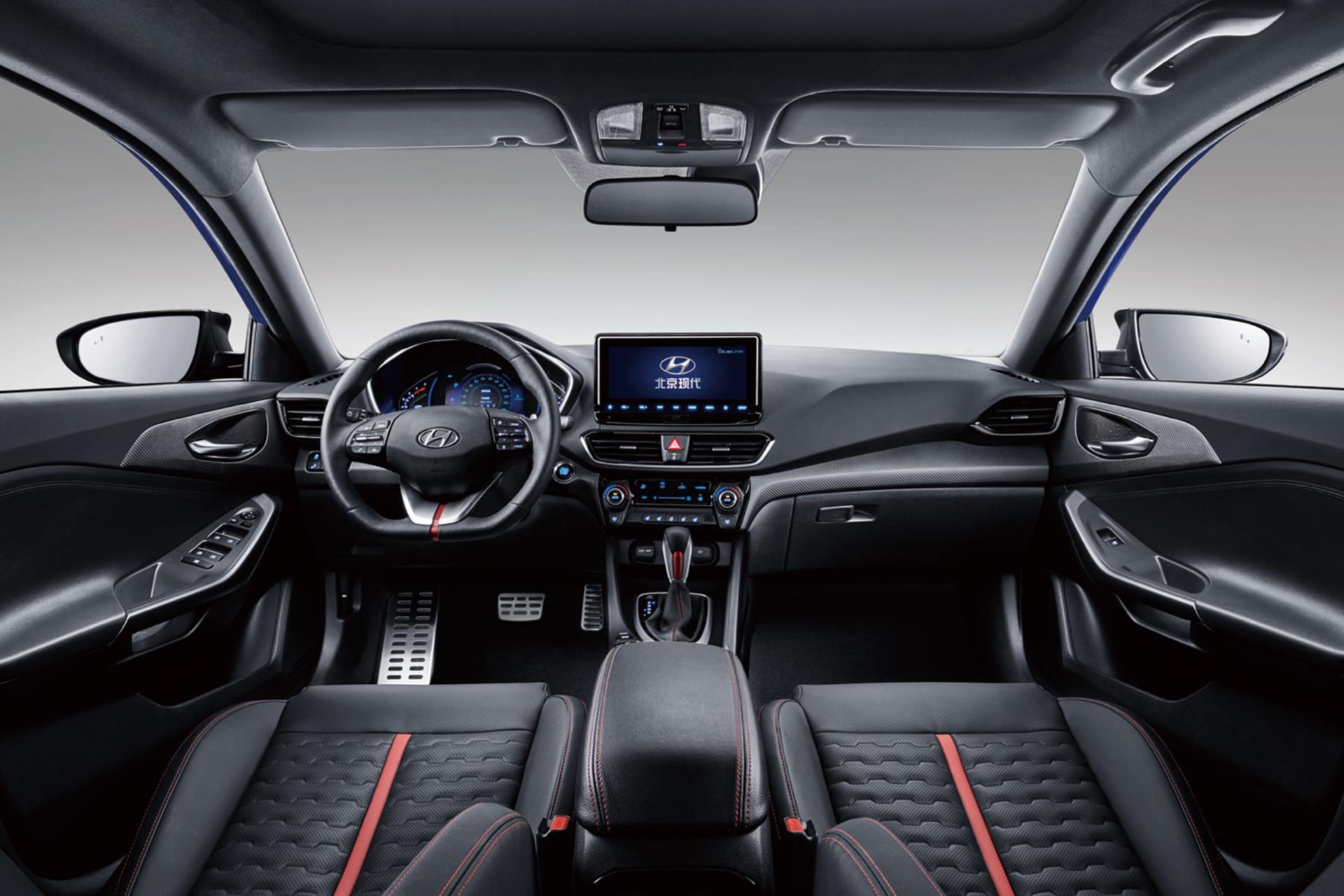 خودرو هیوندای لافستا Hyundai Lafesta نمای داخل