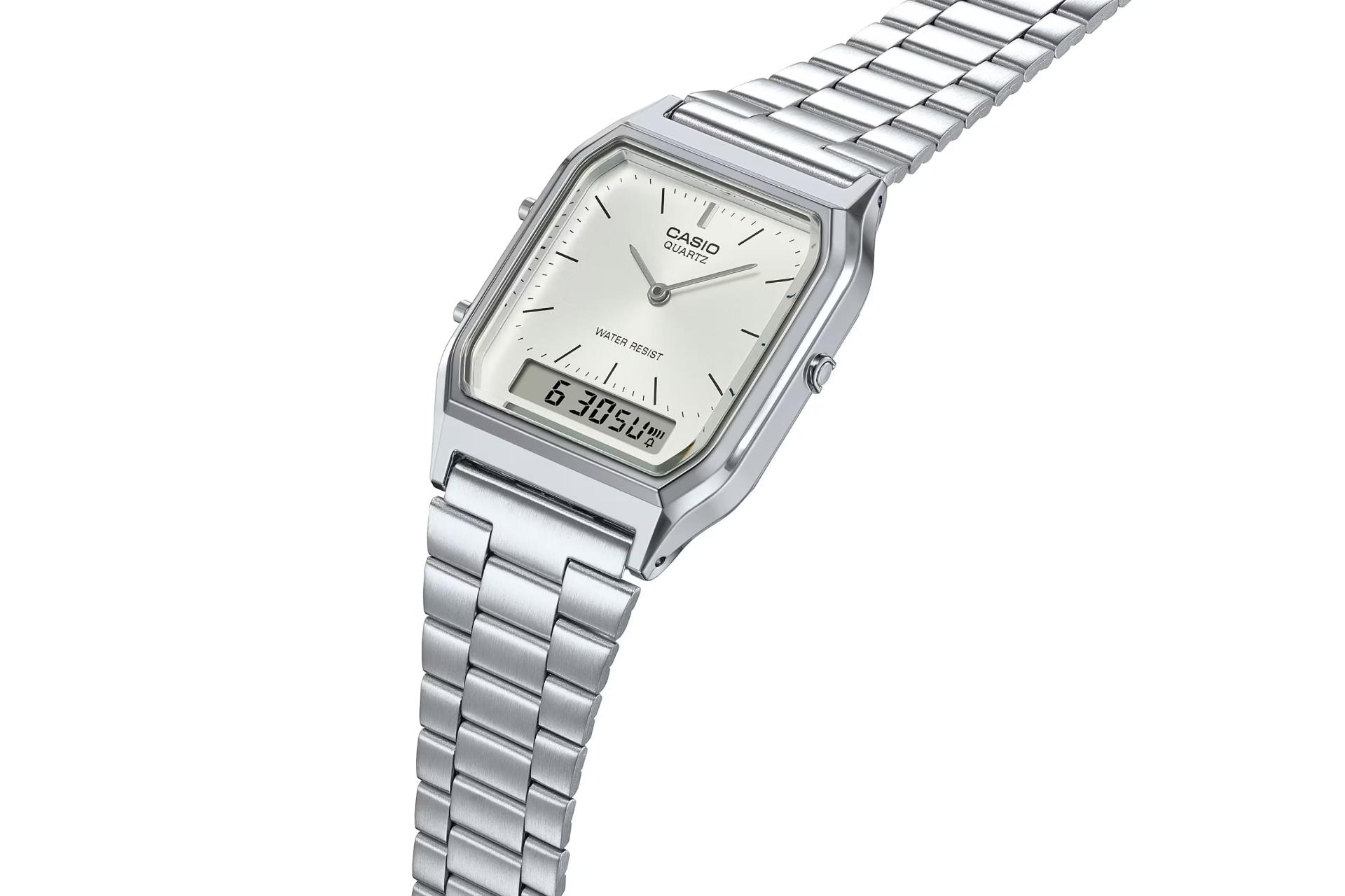 نمای جانبی ساعت مچی زنانه کاسیو Casio Vintage AQ-230A-7AMQY