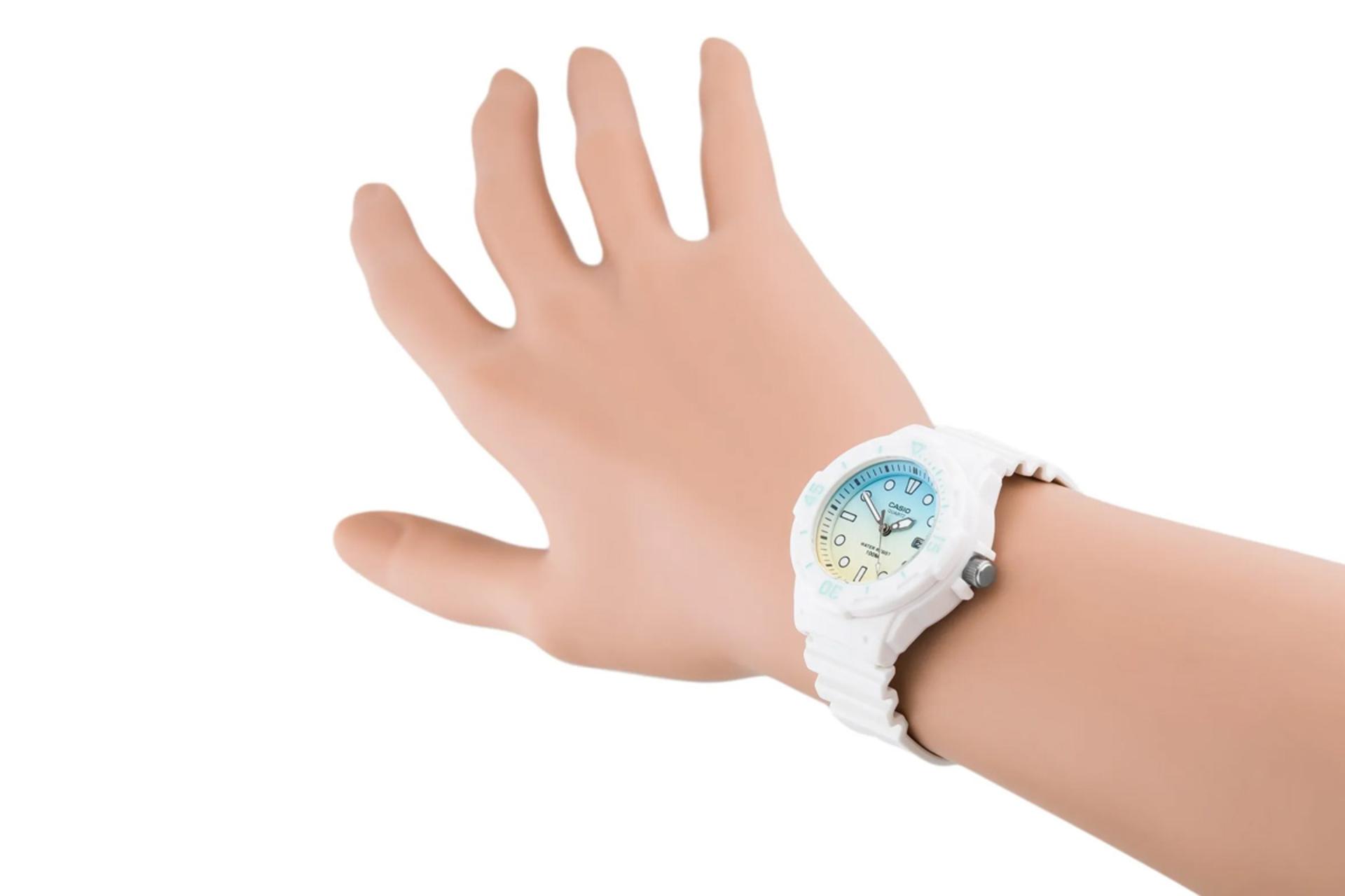 ساعت مچی بچه گانه کاسیو Analog LRW-200H-2E2V رنگ سفید