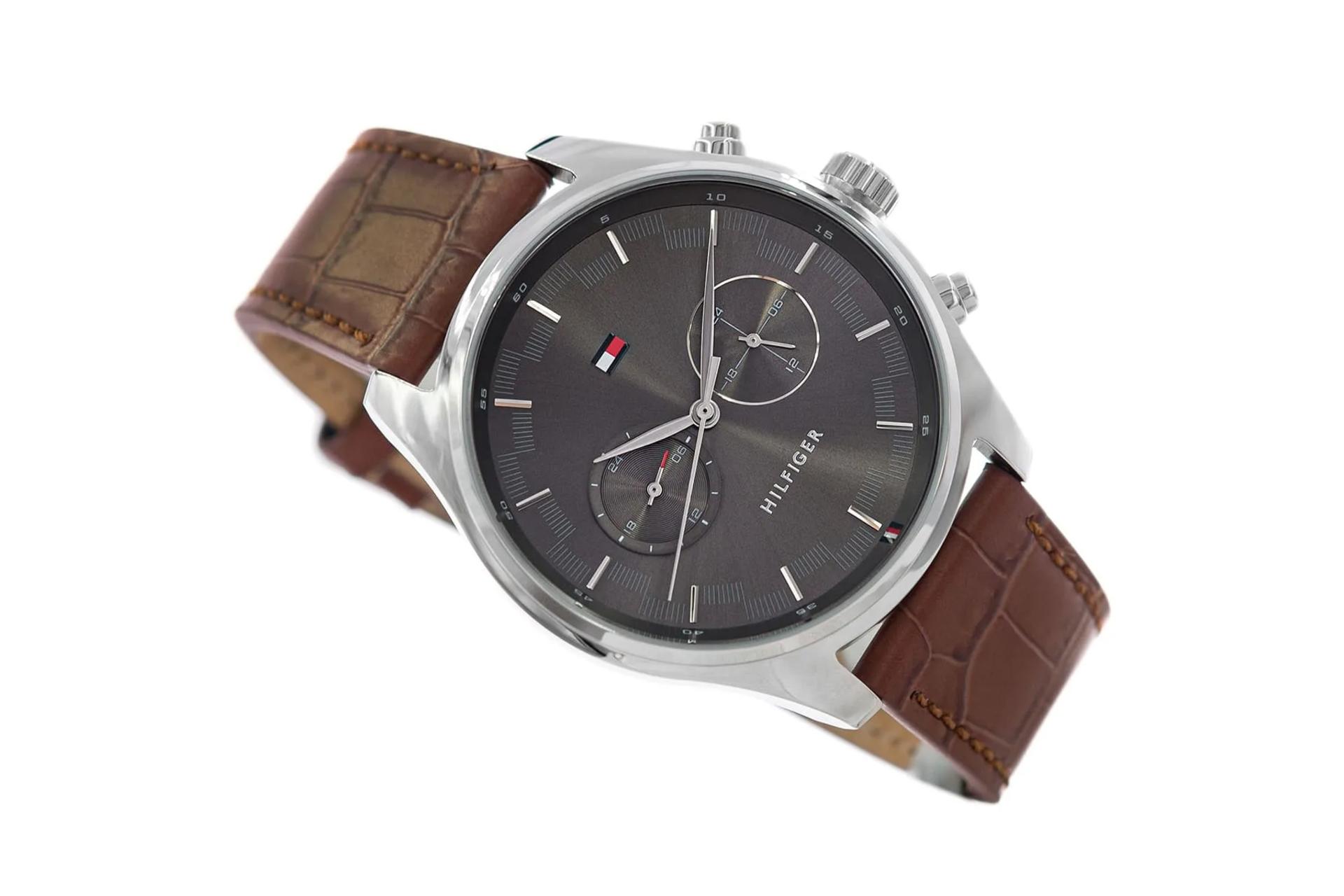 طراحی و ظاهر ساعت مچی مردانه تامی هیلفیگر Sawyer 1710422