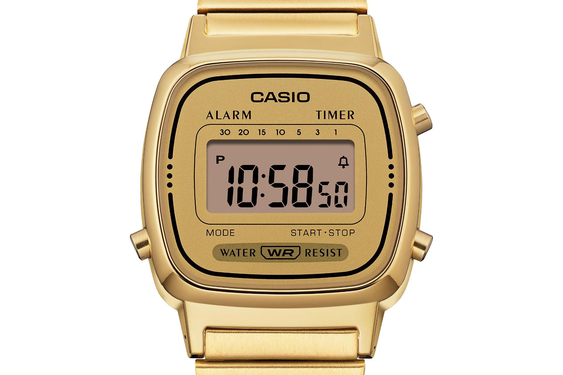 نمای نزدیک ساعت مچی زنانه کاسیو Vintage LA670WGA-9 با نمایشگر روشن و نمایش لوگو