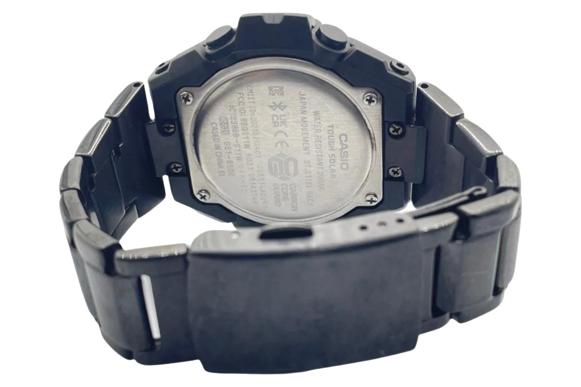 نمای پشت ساعت مچی مردانه کاسیو جی شاک GST-B500BD-1A9 با نمایش بند و لوگو