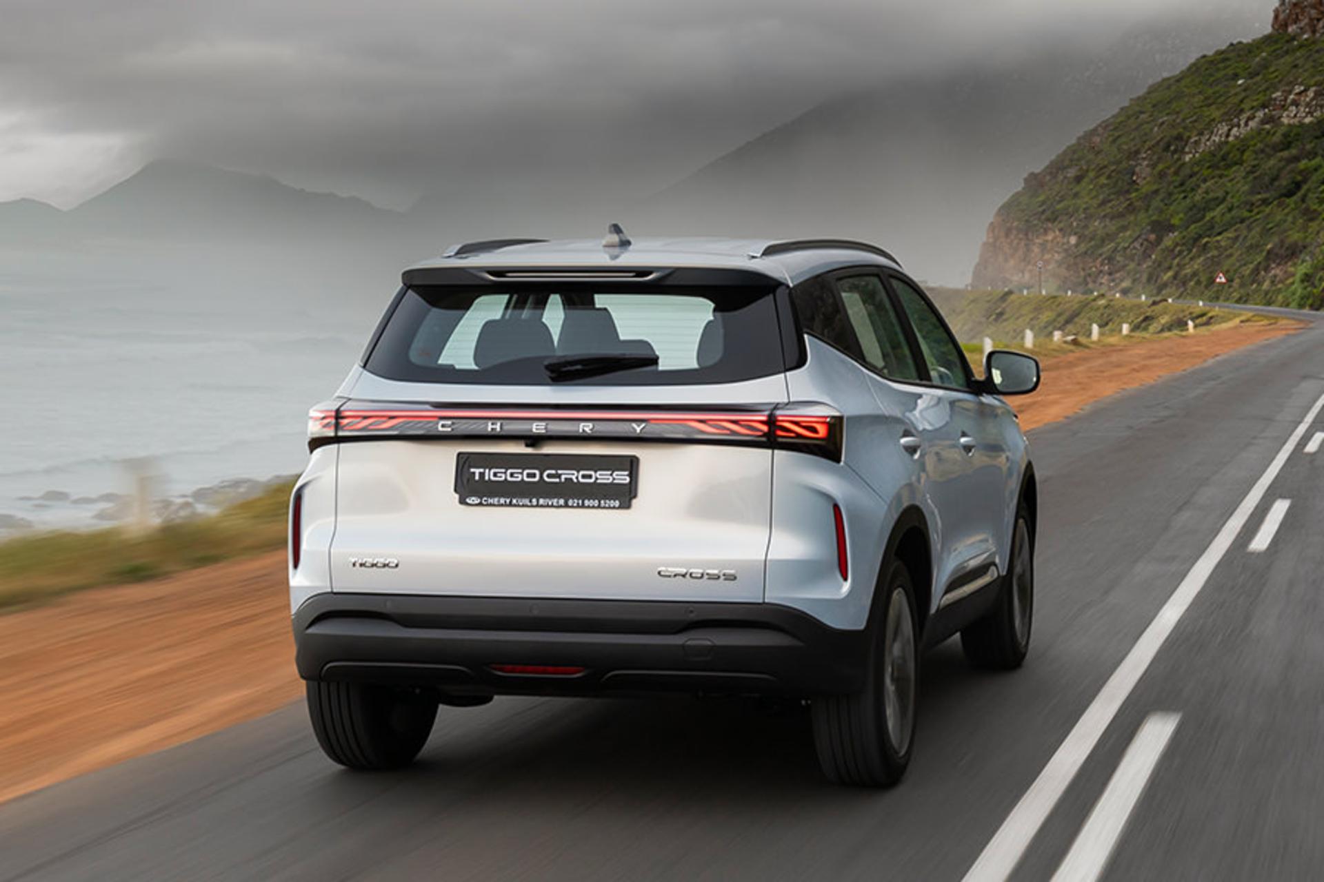 خودرو ام وی ام MVM X5 نمای پشت