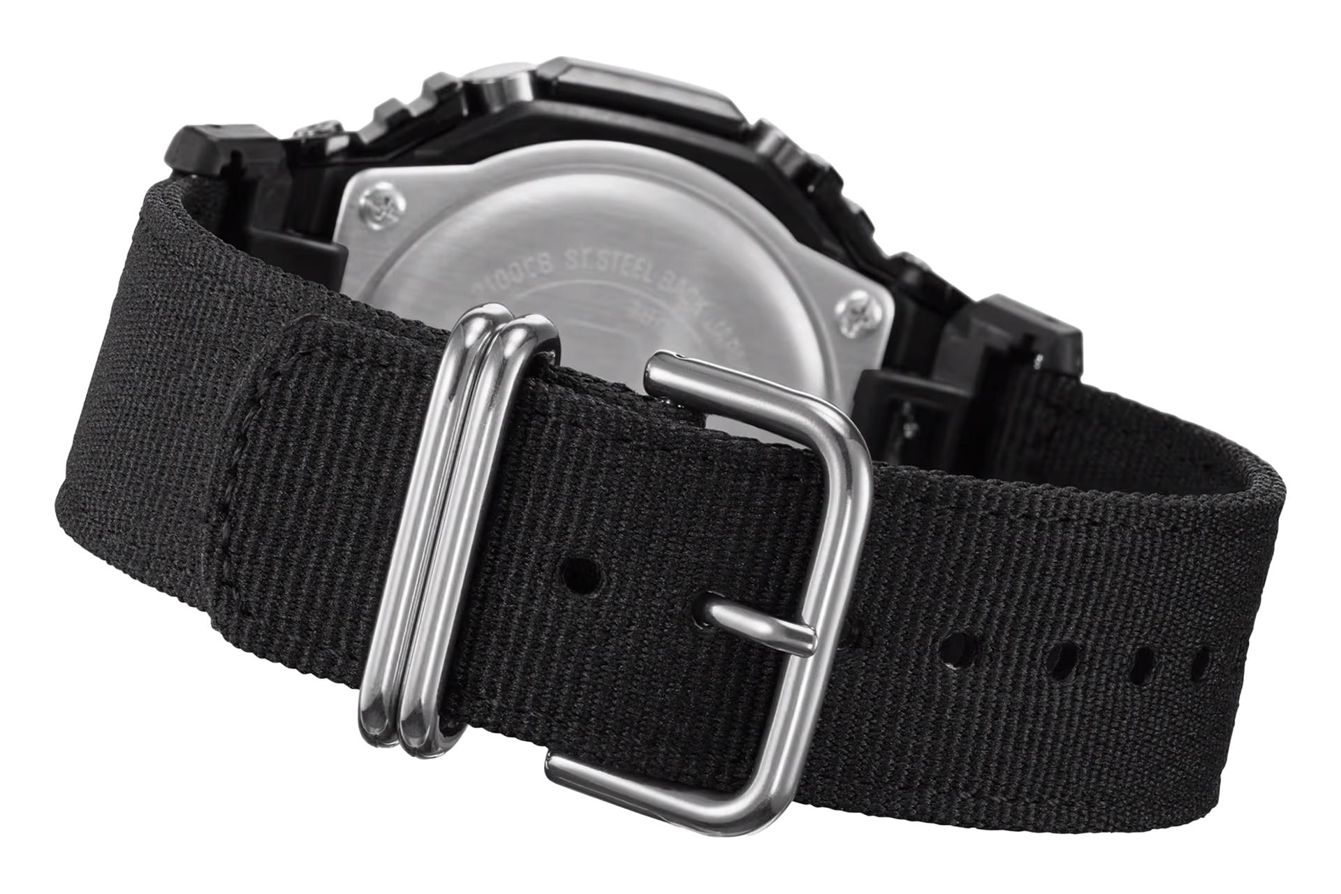 نمای پشت ساعت مچی مردانه کاسیو جی شاک GM-2100CB-1A با نمایش بند