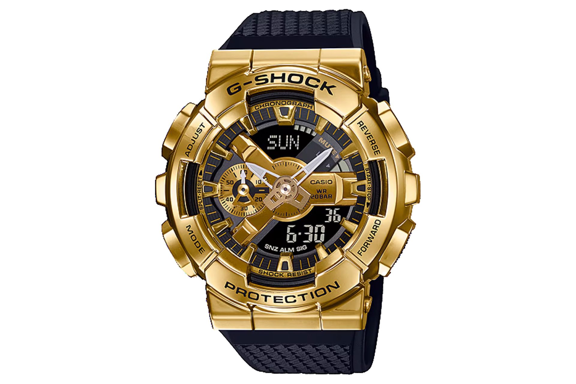 نمای جلوی ساعت مچی مردانه کاسیو جی شاک GM-110G-1A9 با نمایش فریم و صفحه