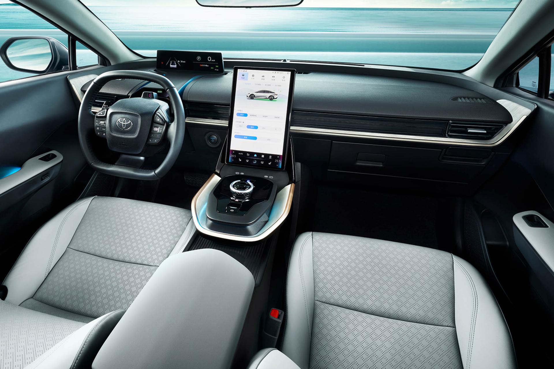 خودرو تویوتا Toyota bZ3 نمای داخل و صندلی های جلو