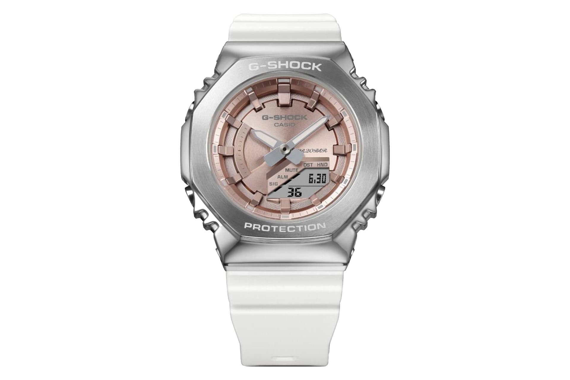 نمای جلوی ساعت مچی زنانه کاسیو جی شاک GM-S2100WS-7A با نمایش بند و لوگو