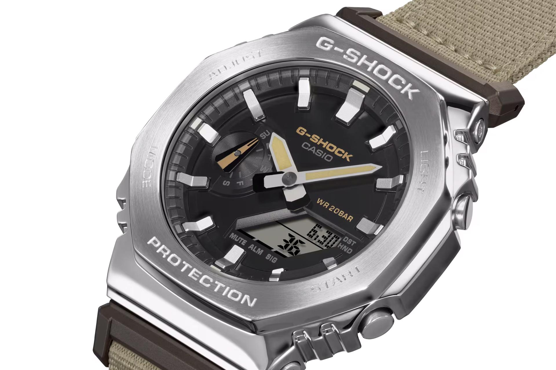 نمای کناری ساعت مچی مردانه کاسیو جی شاک GM-2100C-5A