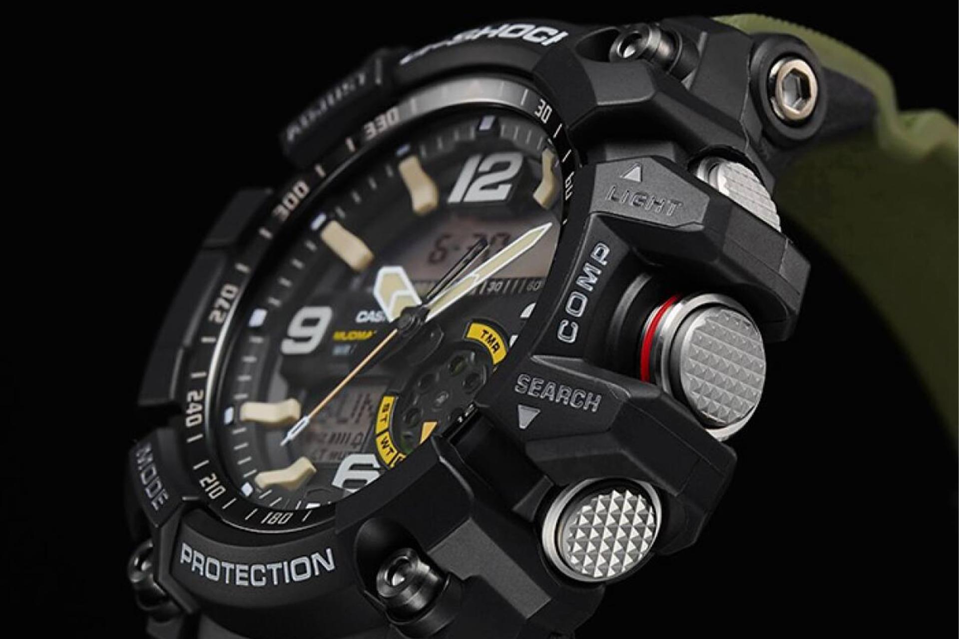 نمای نیمرخ ساعت مچی مردانه کاسیو جی شاک GG-1000-1A3 با نمایش دکمه‌ها