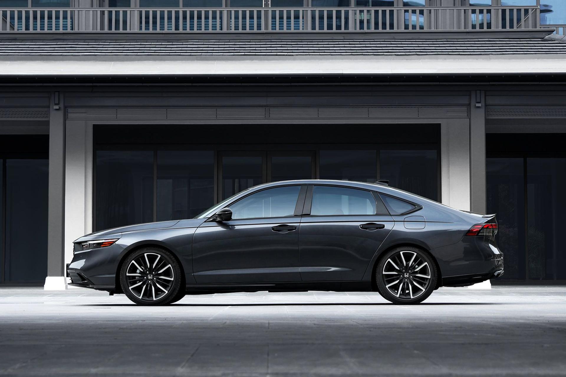 خودرو هوندا آکورد Honda Accord 2025 نمای جانبی