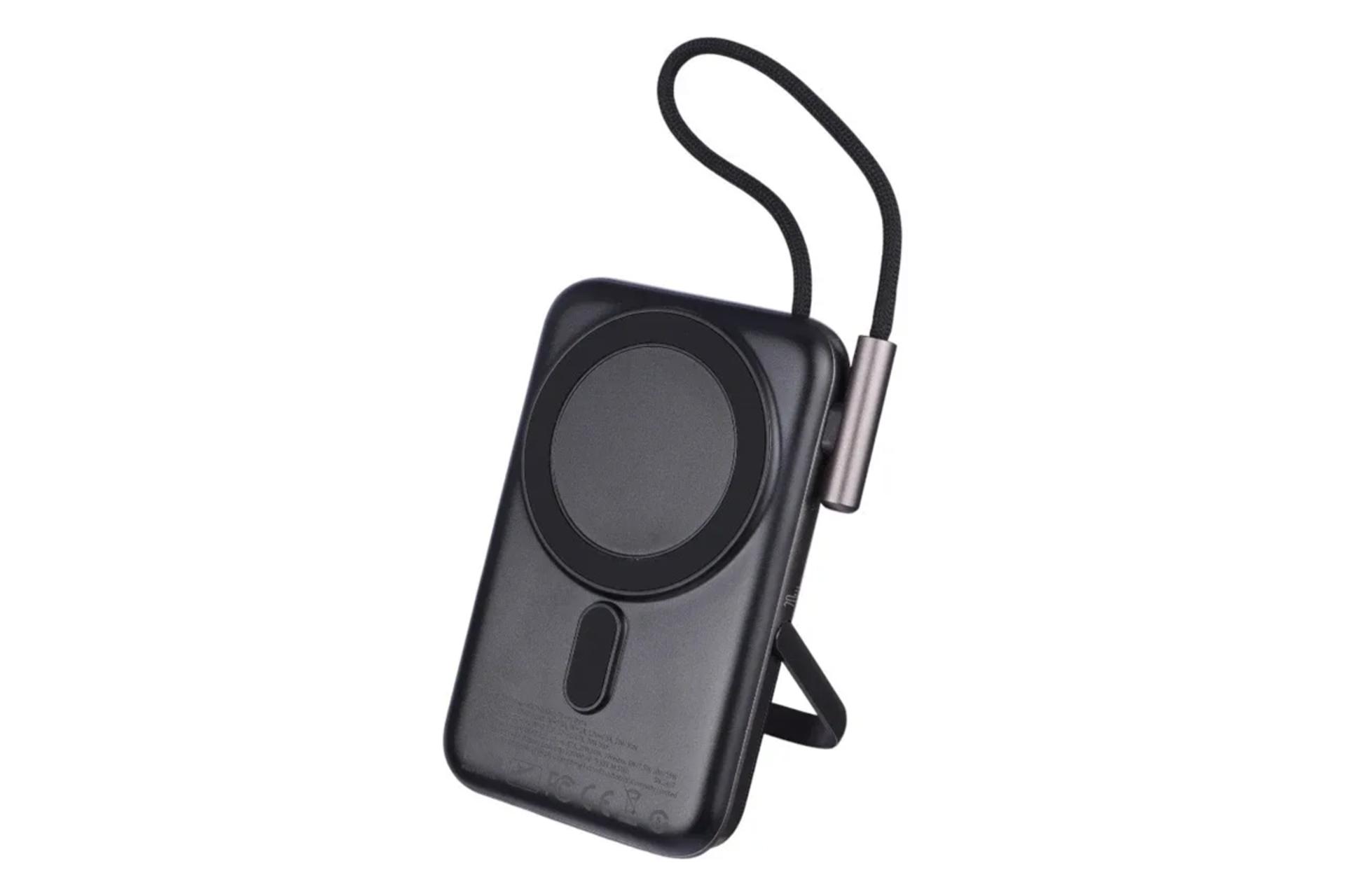 نمای پشت پاور بانک مک دودو MC-181 با ظرفیت 10000 میلی‌آمپر ساعت و امکان شارژ بی سیم