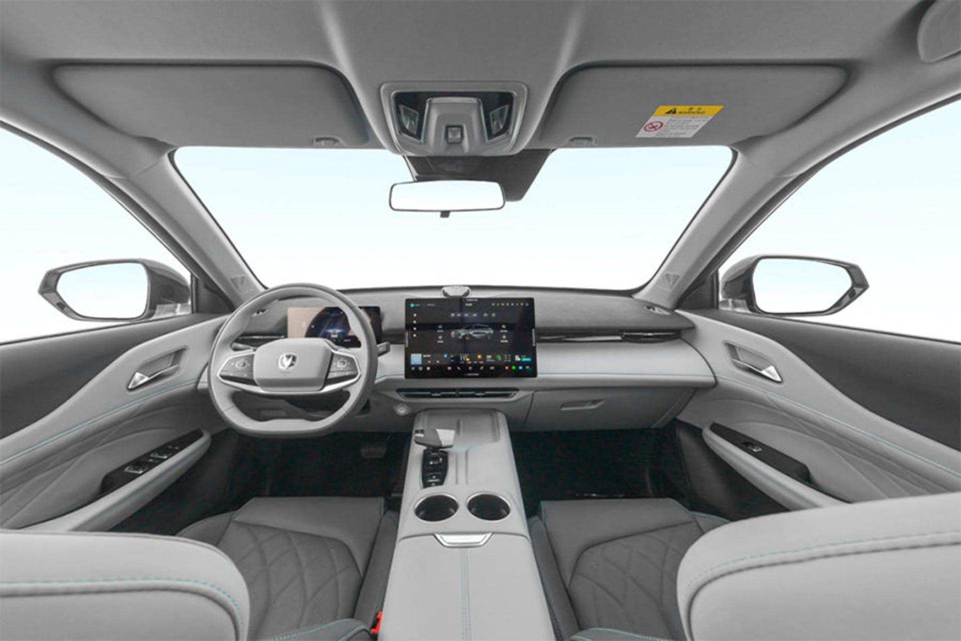 خودرو چانگان یونی زد هیبریدی Changan UNI-Z PHEV نمای داخل و پشت فرمان