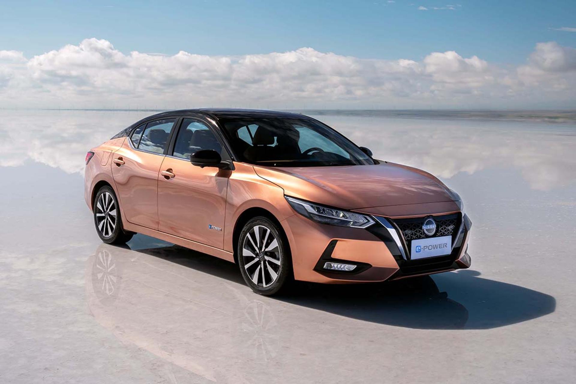 خودرو نیسان سیلفی هیبرید Nissan Sylphy e-Power نمای جلو و جانبی
