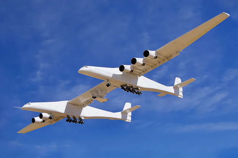 راز هواپیمای غول‌پیکر «راک» که با بشقاب‌پرنده اشتباه گرفته شد