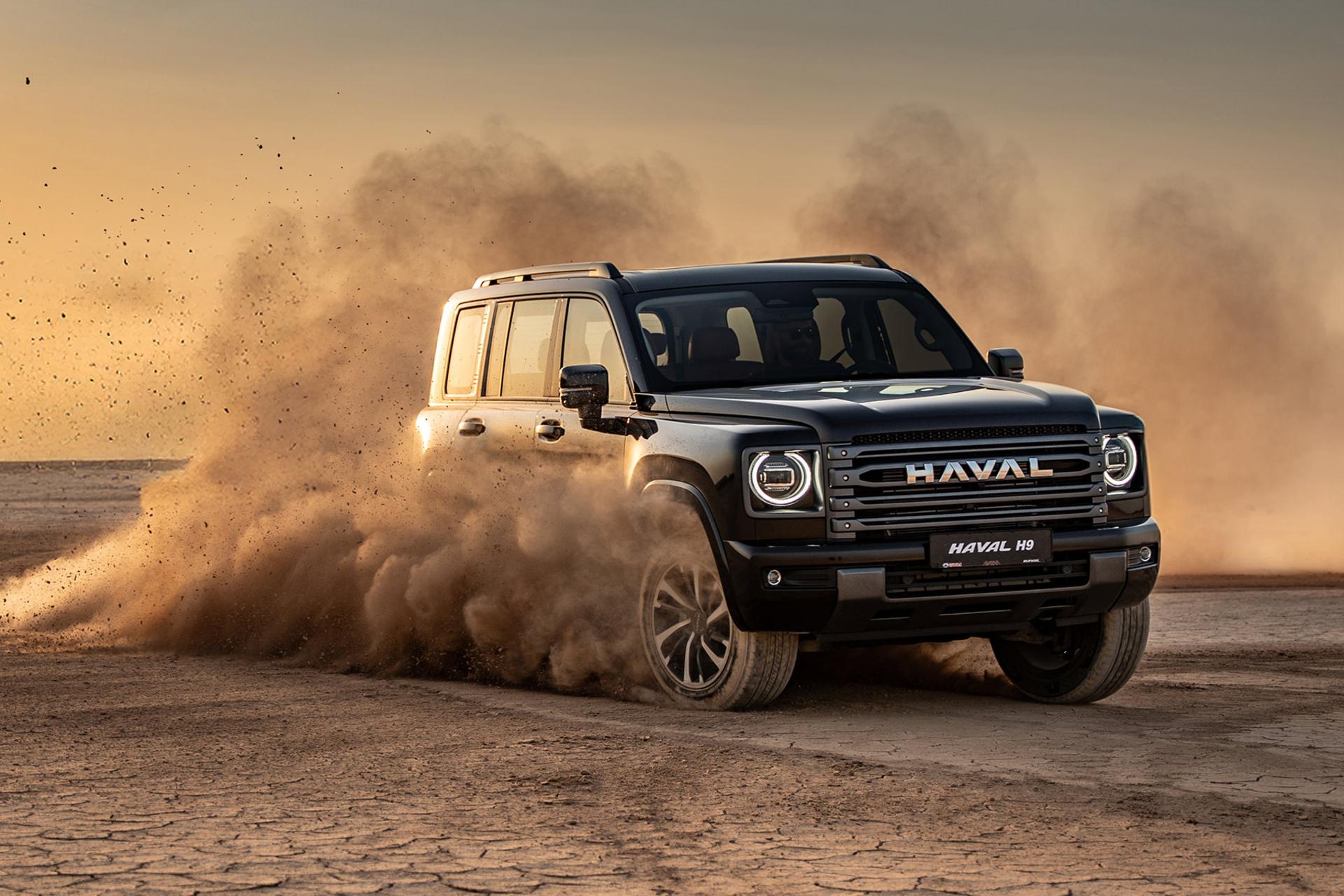 خودرو هاوال Haval H9 2024 نمای جلو در حال رانندگی آفرود