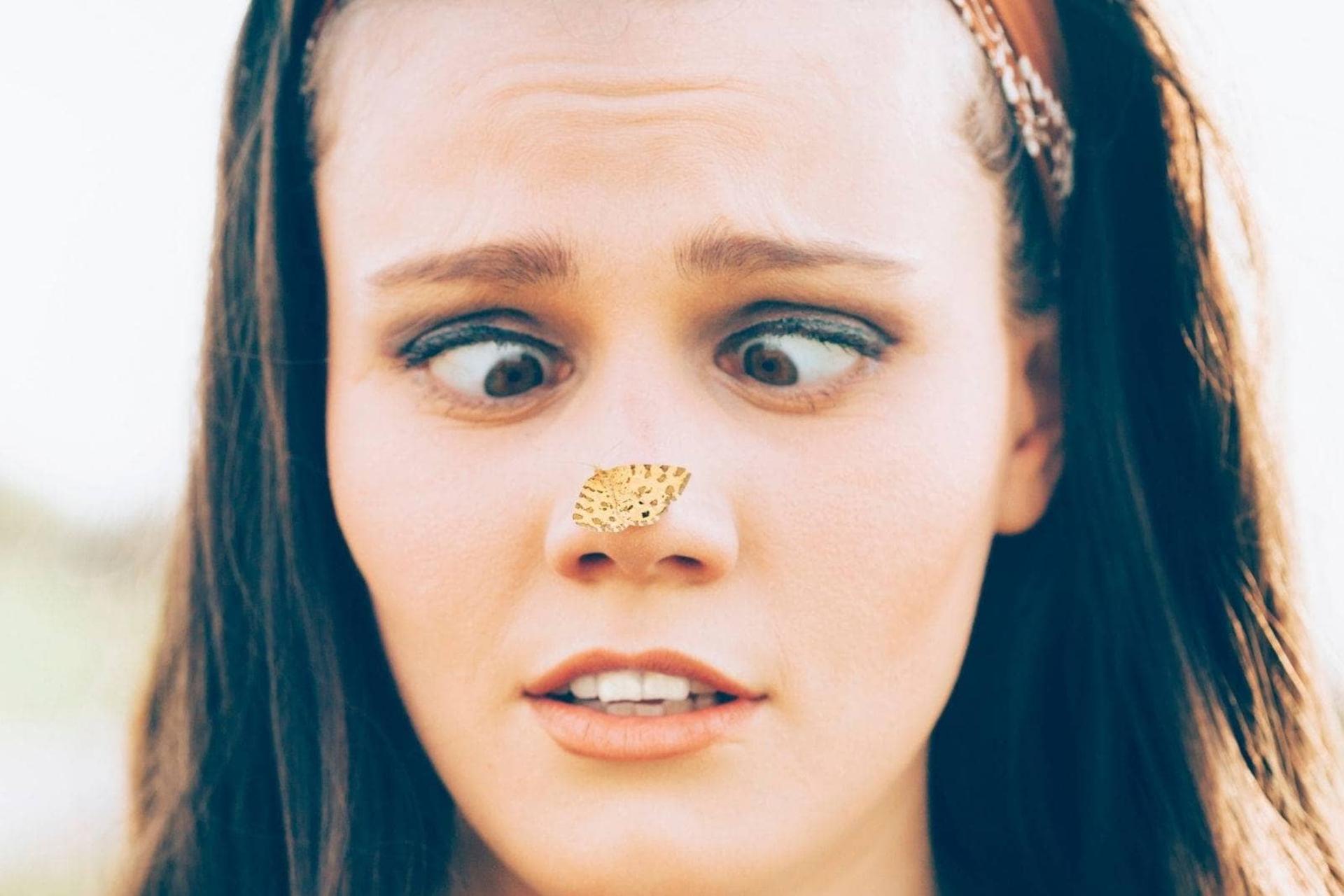 بینی ما همیشه جلوی چشممان است؛ پس چرا معمولاً آن را نمی‌بینیم؟