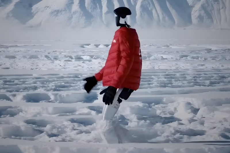 ربات چینی در سرمای شدید ۴۷- درجه، ۱۳۰ هزار قدم راه رفت و تاریخ‌ساز شد