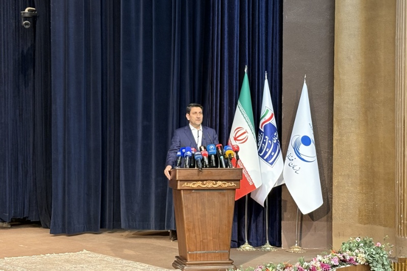 وزیر ارتباطات: در حوزه فضایی آنچه روزی آرزویمان بود، اکنون محقق شده است