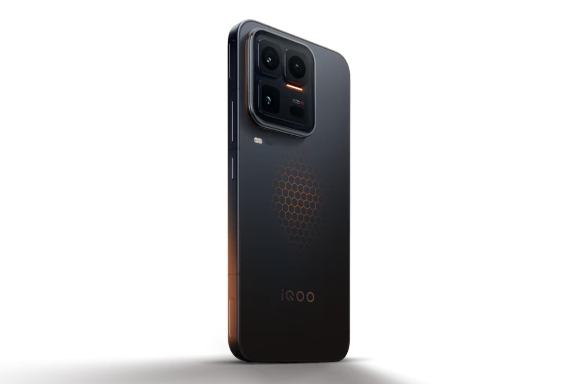 پنل پشت و چینش دوربین گوشی موبایل ویوو vivo iQOO 15 Ultra مشکی