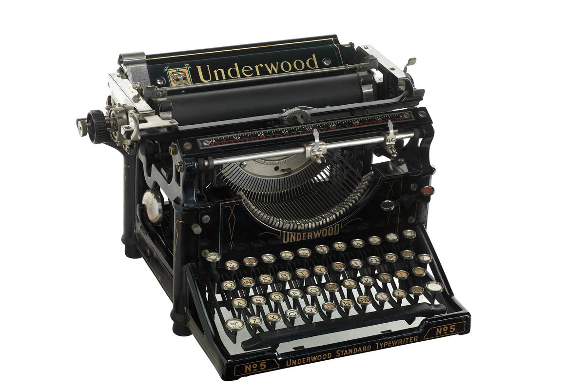  ماشین تایپی اندروود (underwood typewriter)