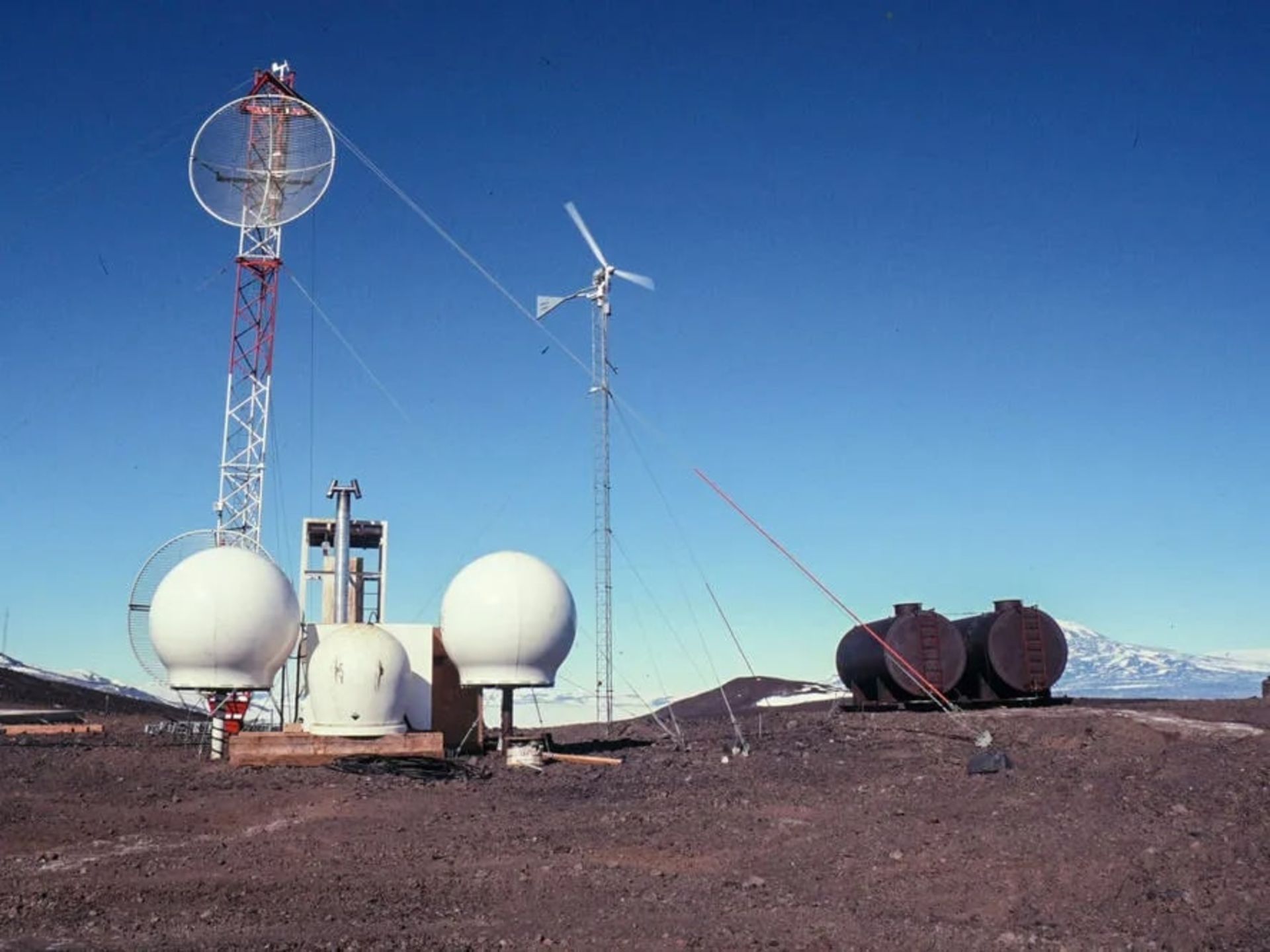 ماهواره های اینمارست در جنوبگان