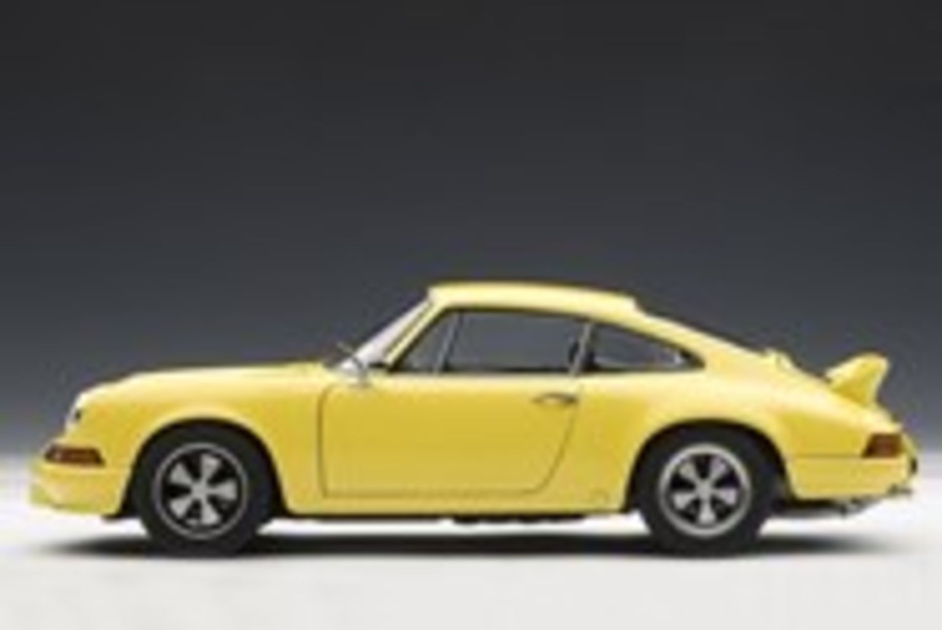 پورشه 911 کاررا RS 2.7 اسپرت