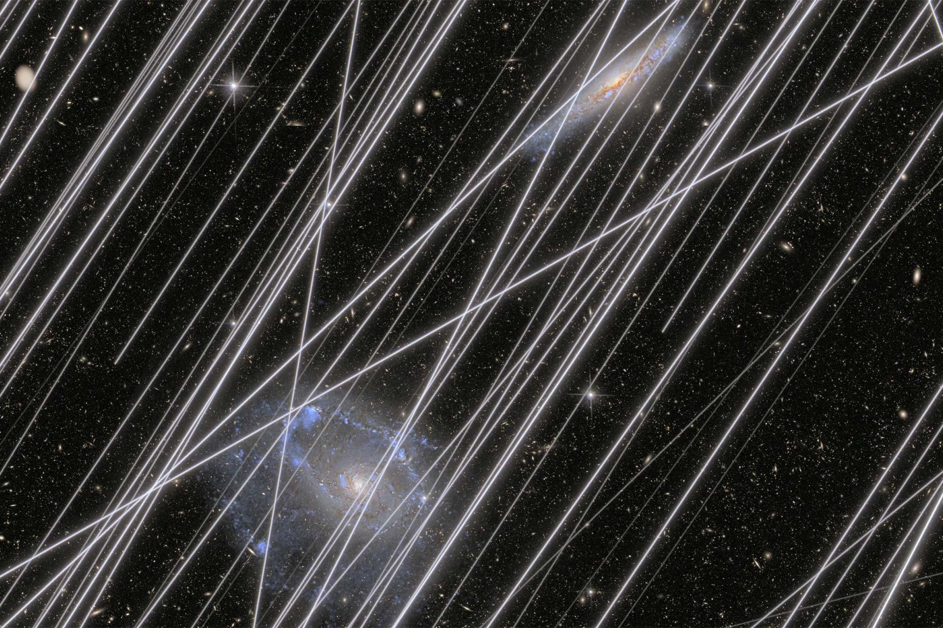 شبیه‌سازی از رد ماهواره‌ها در تصاویر نجومی