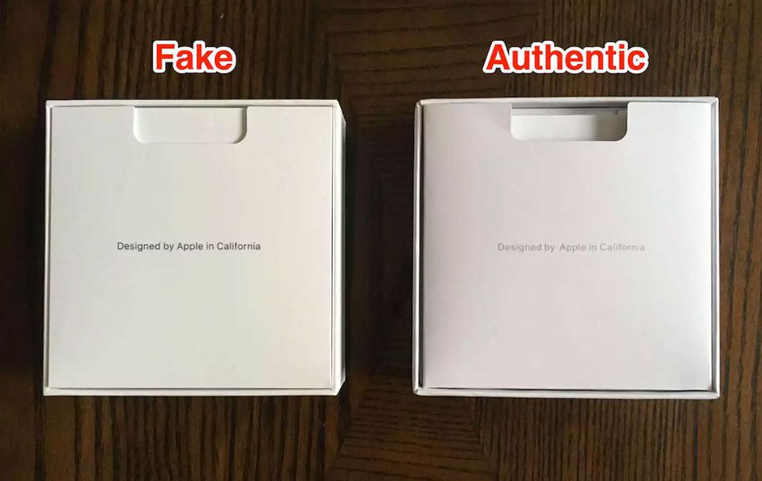جمله‌ی Airpods Desined by Apple روی قسمت داخلی جعبه