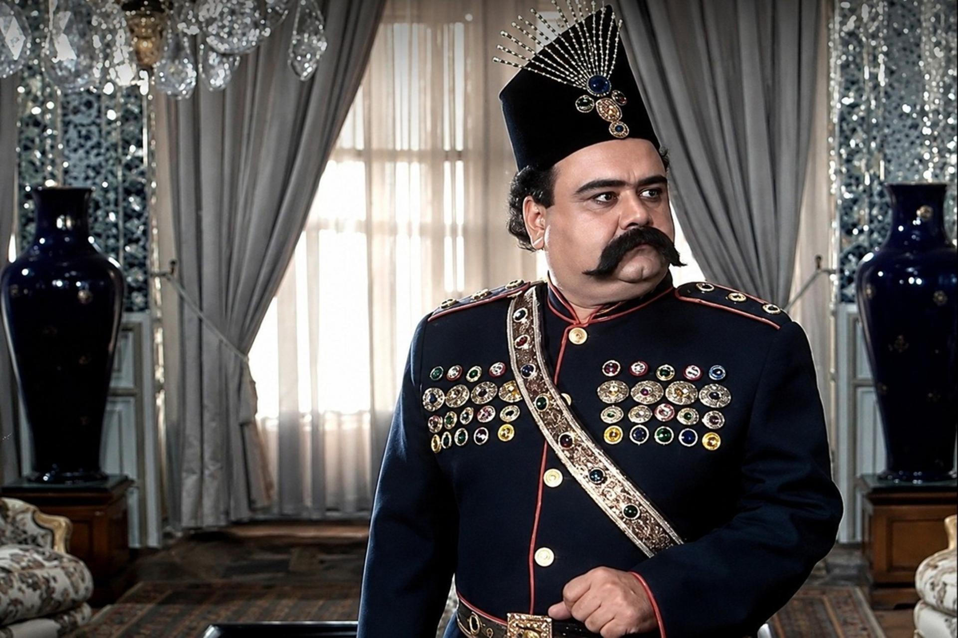 اکبر عبدی نقش چند شاه ایران را بازی کرده است؟