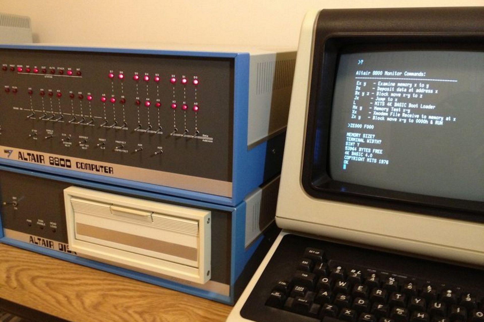 کامپیوتر Altair 8800