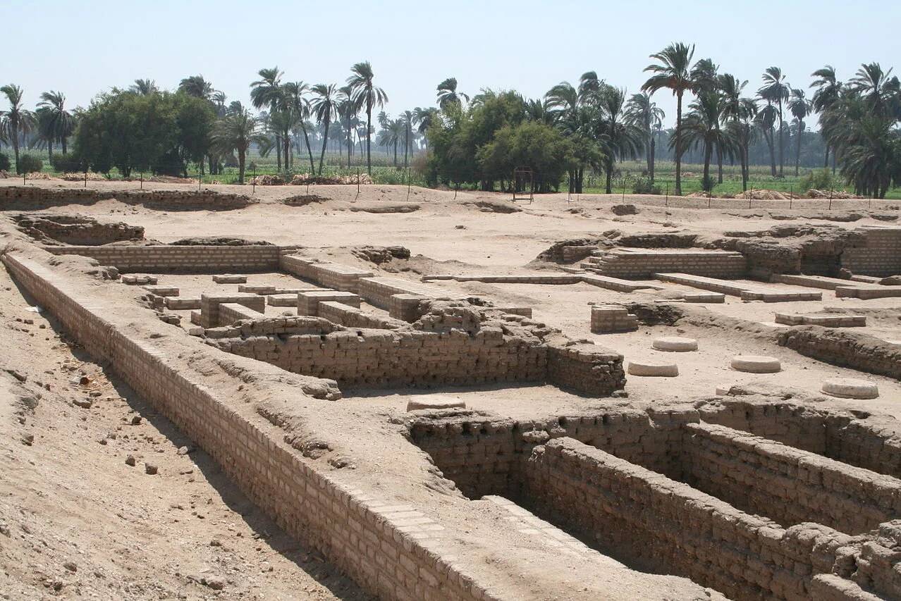 راز شهر گمشده مصر: آیا واقعاً طاعون باعث سقوط پایتخت فرعون آخناتون شد؟