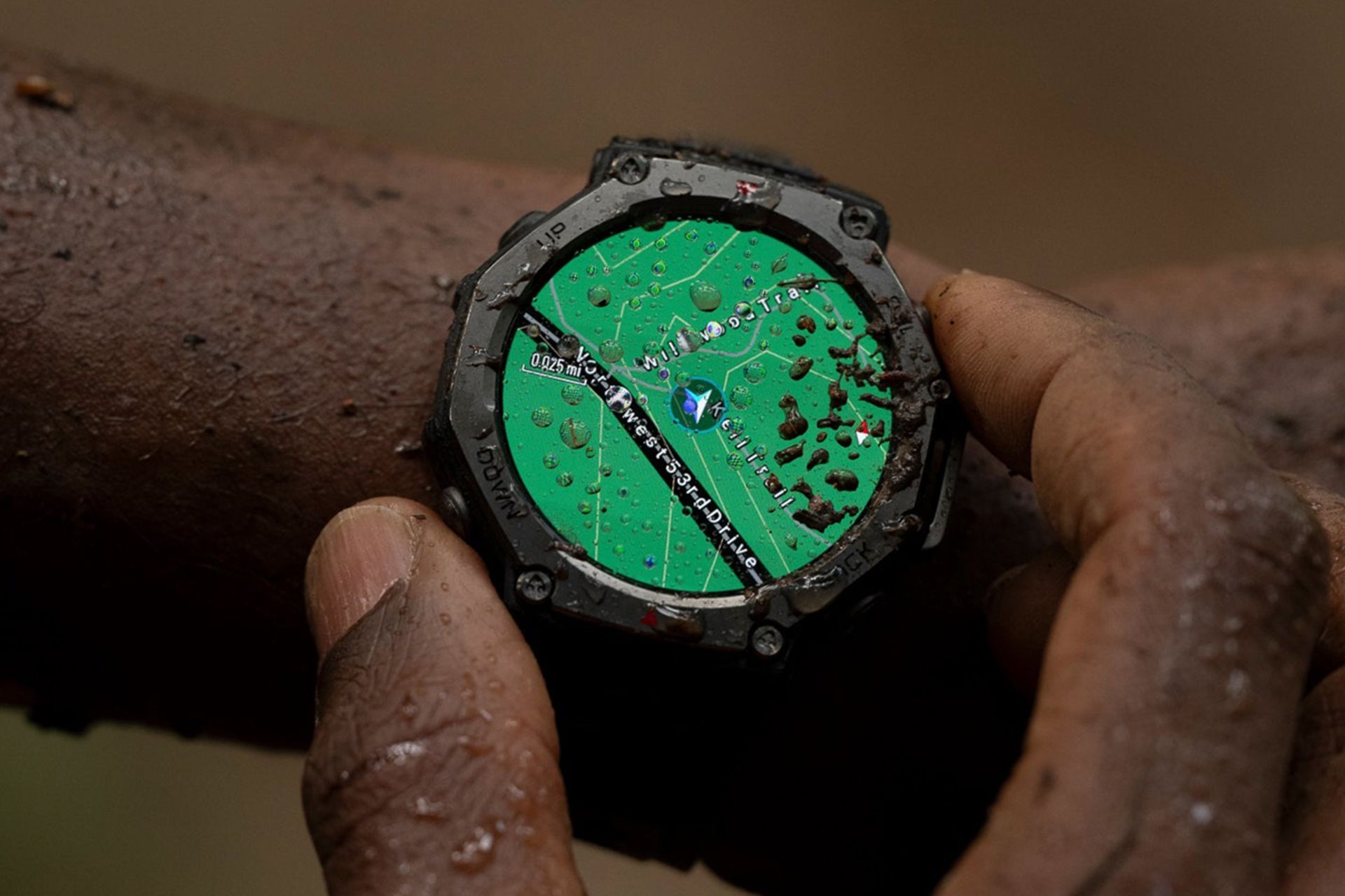 ابعاد ساعت هوشمند امیزفیت Amazfit T-Rex 3 روی مچ دست