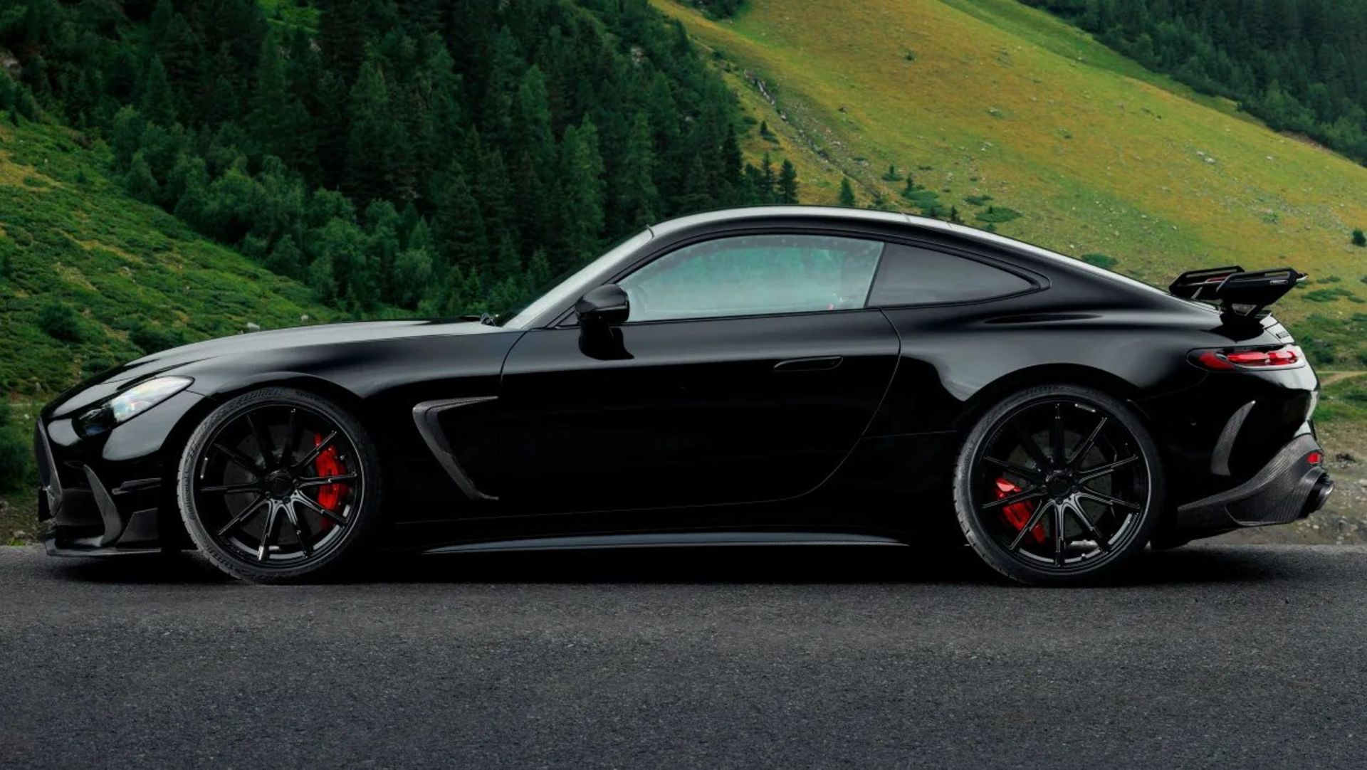 مرسدس بنز ای ام جی Brabus 1000