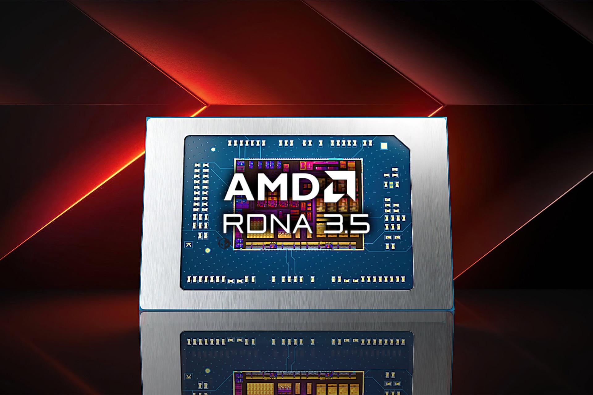 لوگو AMD و عبارت RDNA 3.5 روی تراشه‌ی لپ‌تاپ