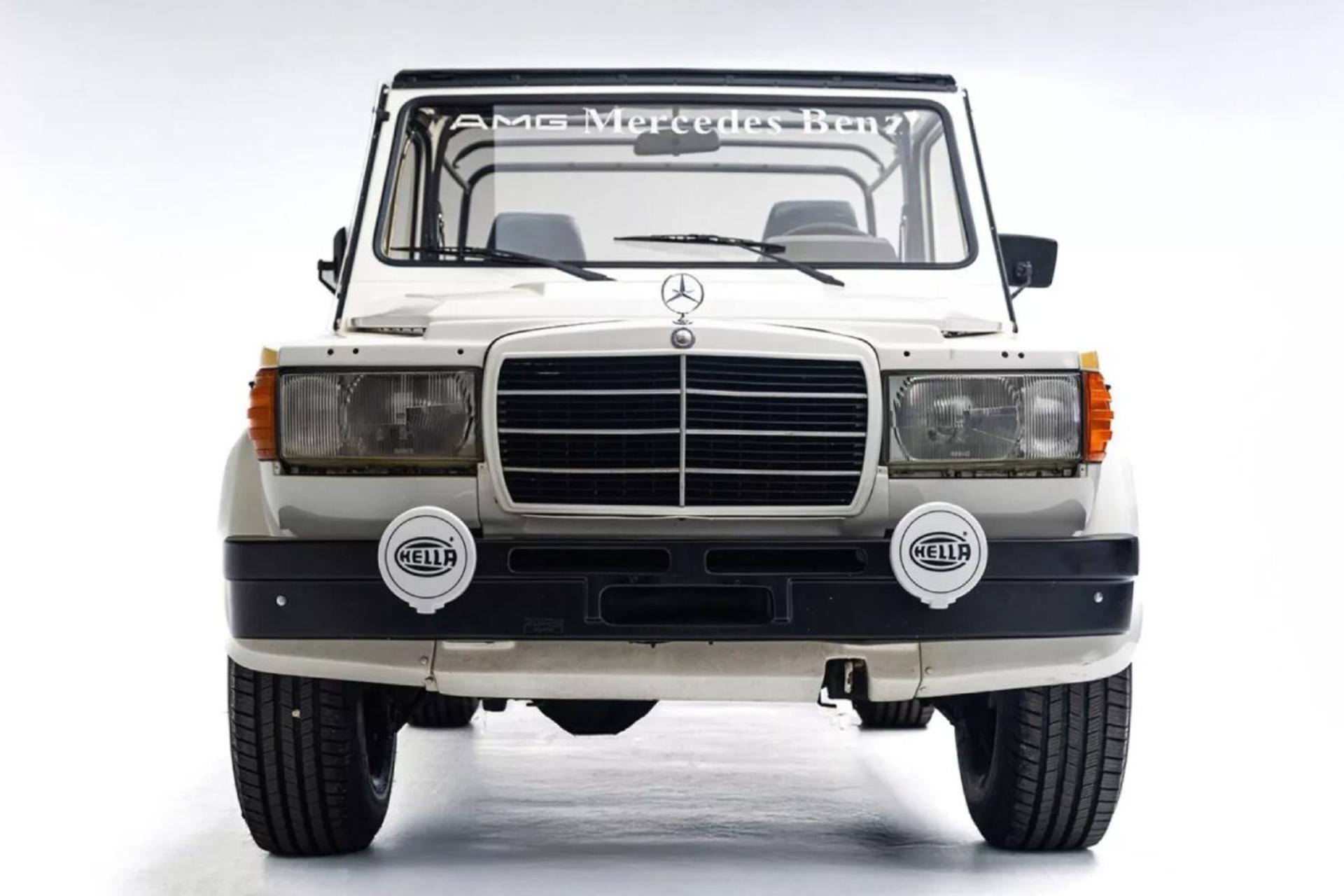 مرسدس بنز AMG 300 GD