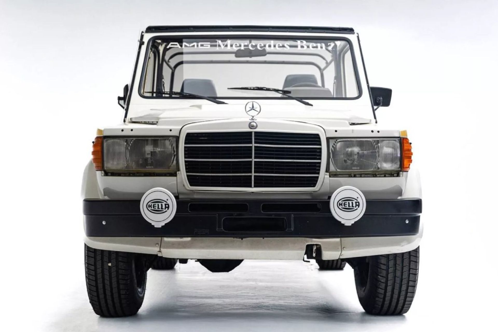 مرسدس بنز AMG 300 GD