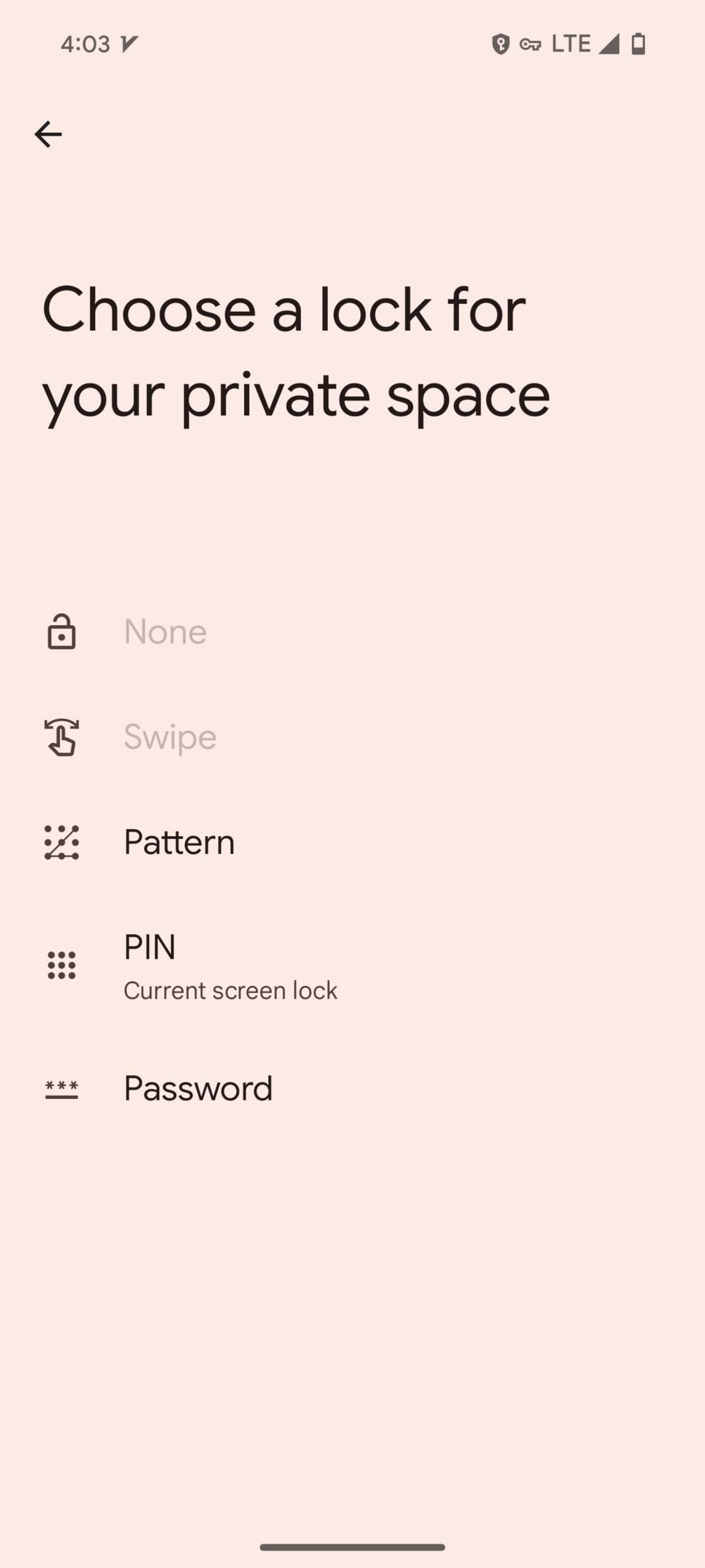 Choosing the Private Space lock method in Android 15